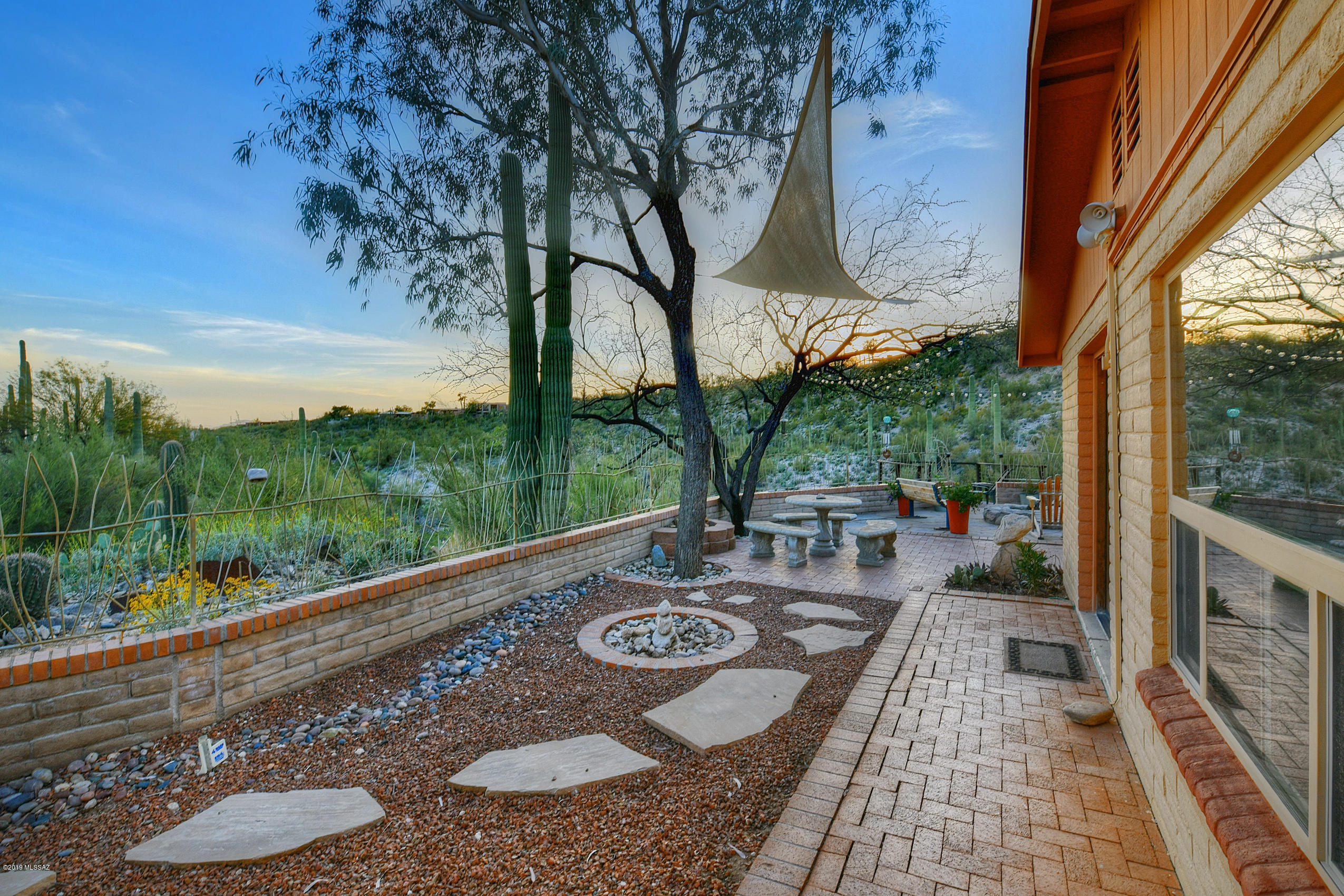 3307 E Ventana Canyon Drive