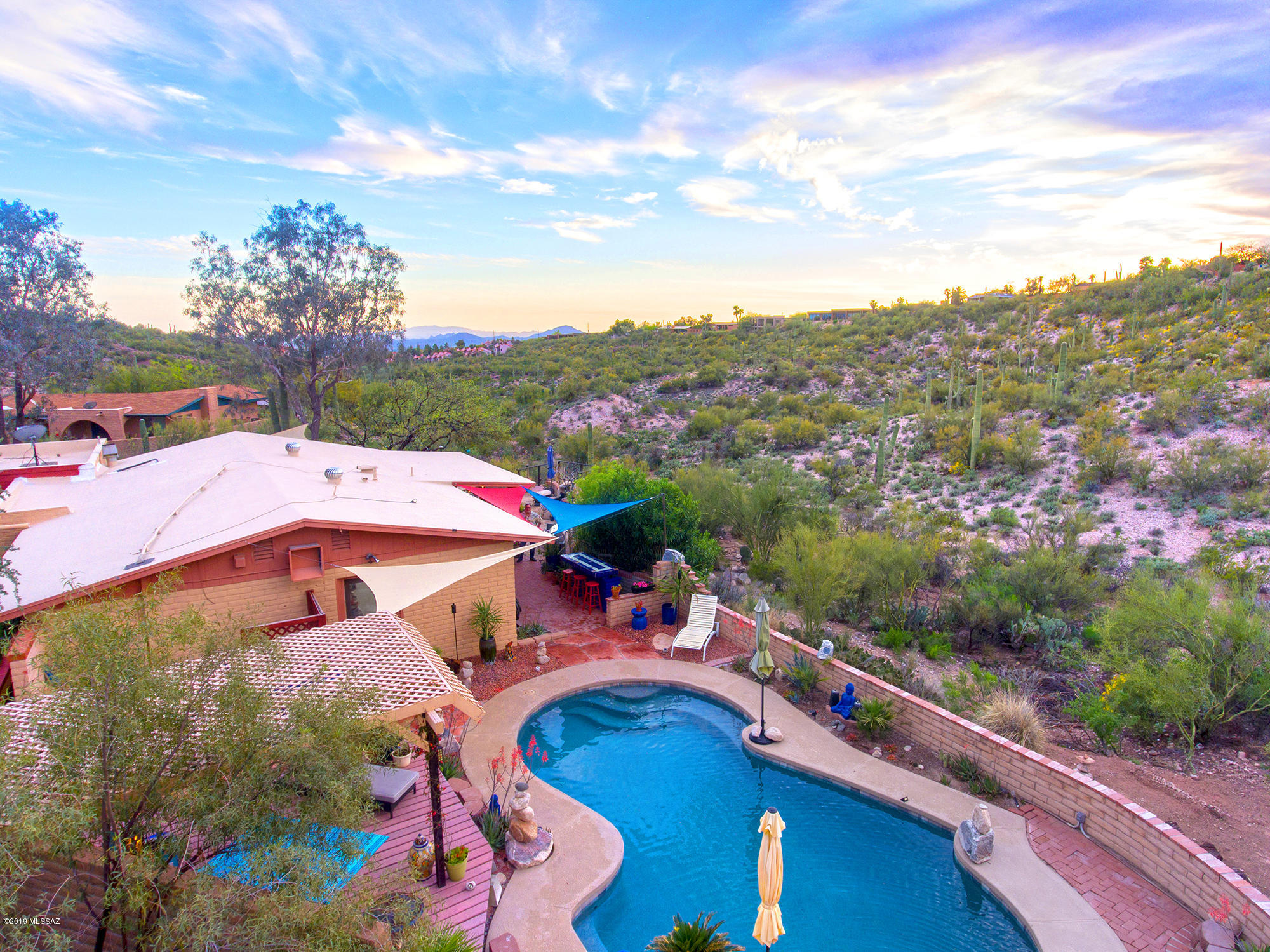 3307 E Ventana Canyon Drive