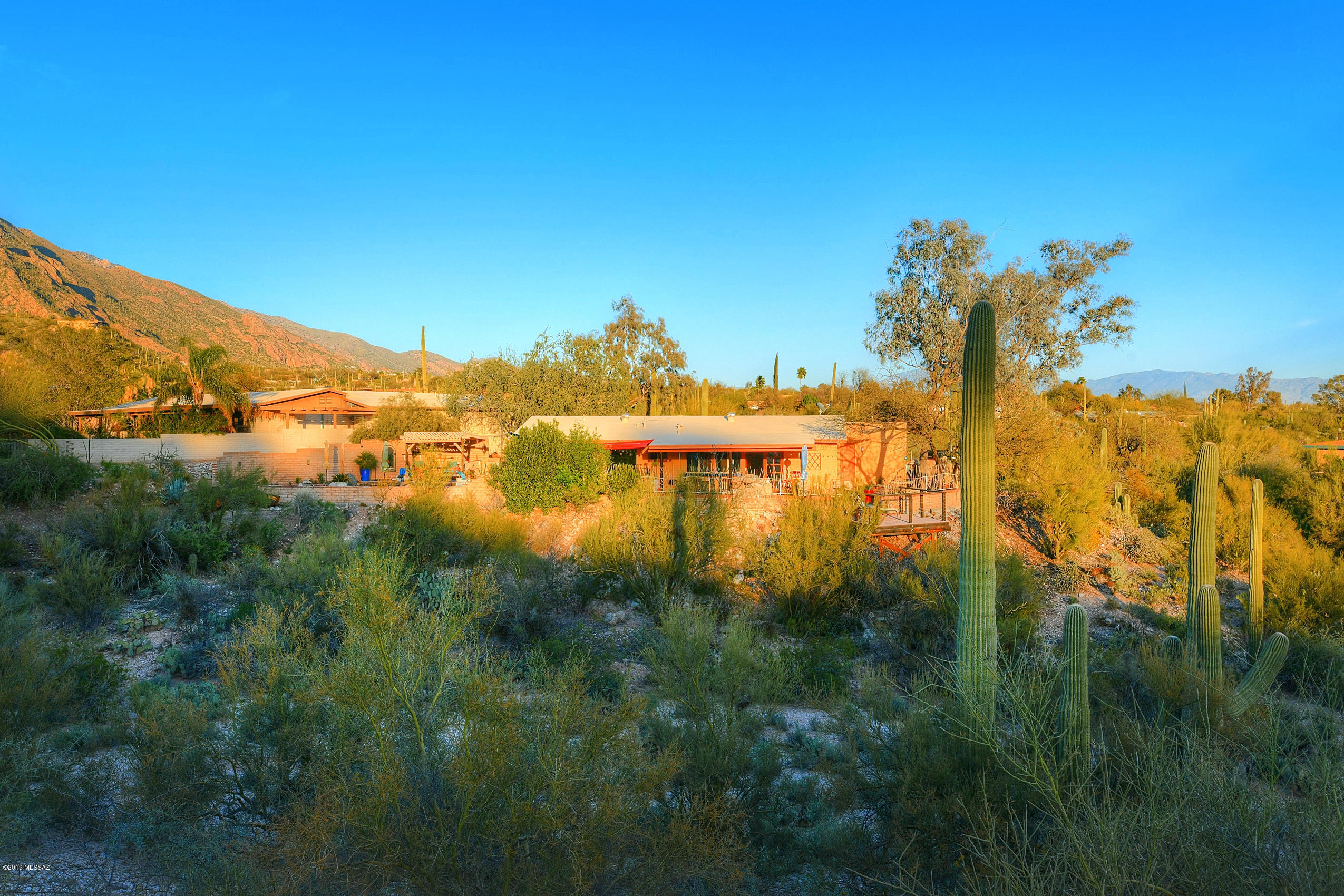 3307 E Ventana Canyon Drive