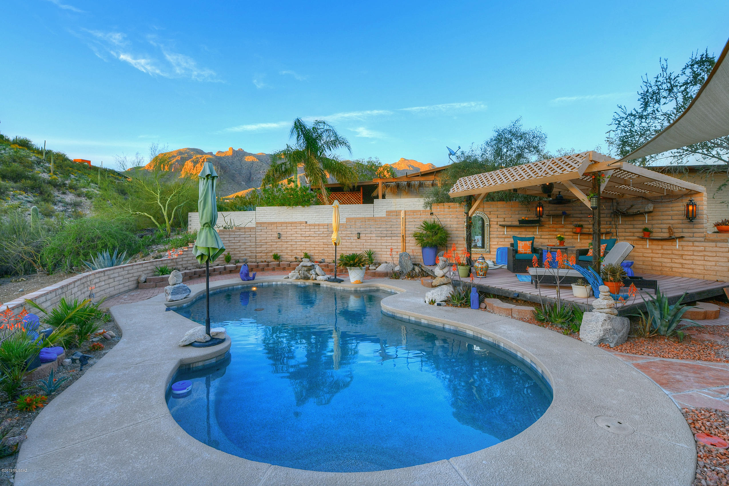 3307 E Ventana Canyon Drive