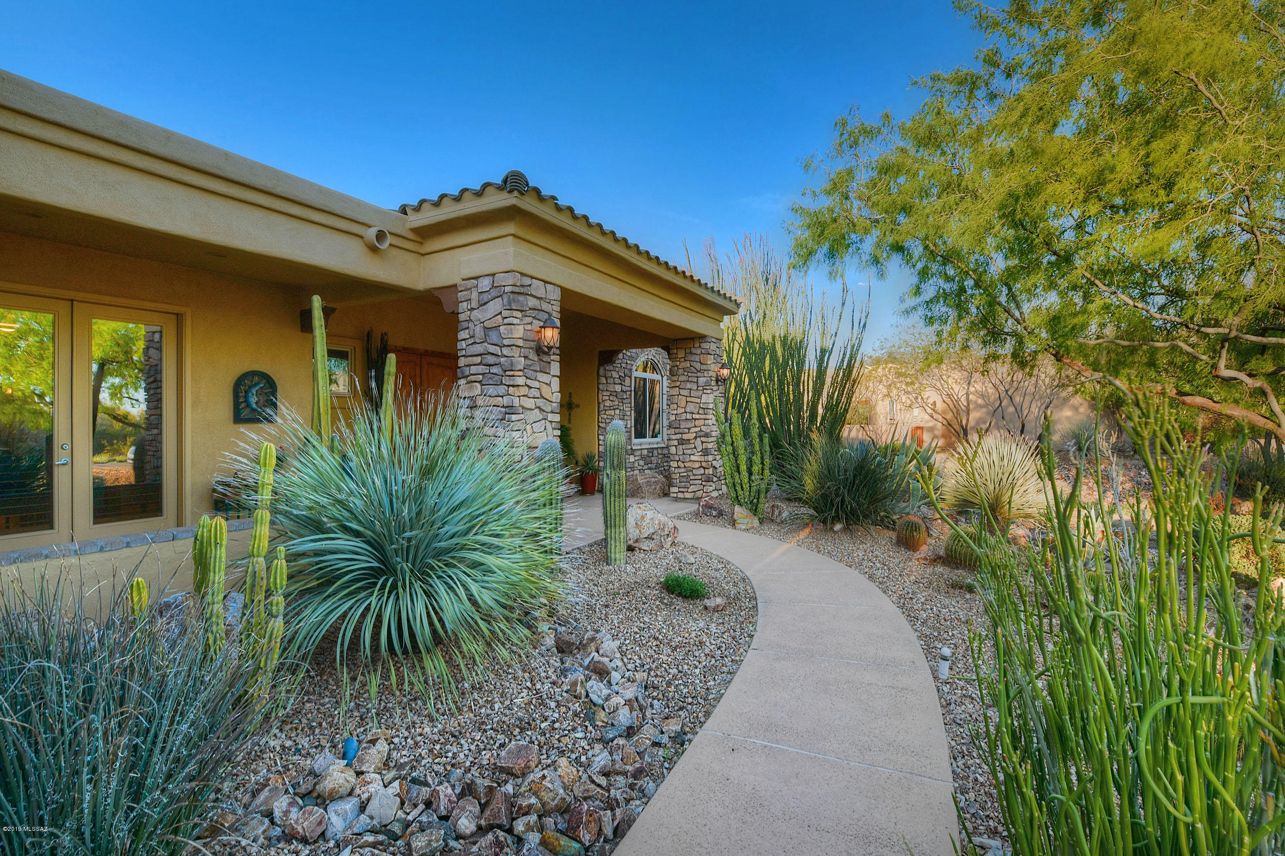 1150 W Ironwood Valley Drive