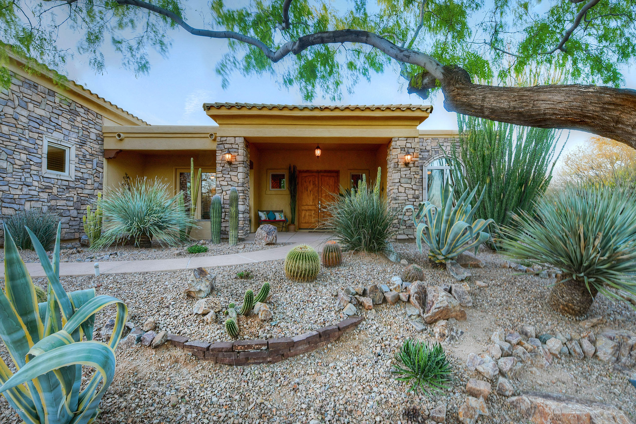 1150 W Ironwood Valley Drive