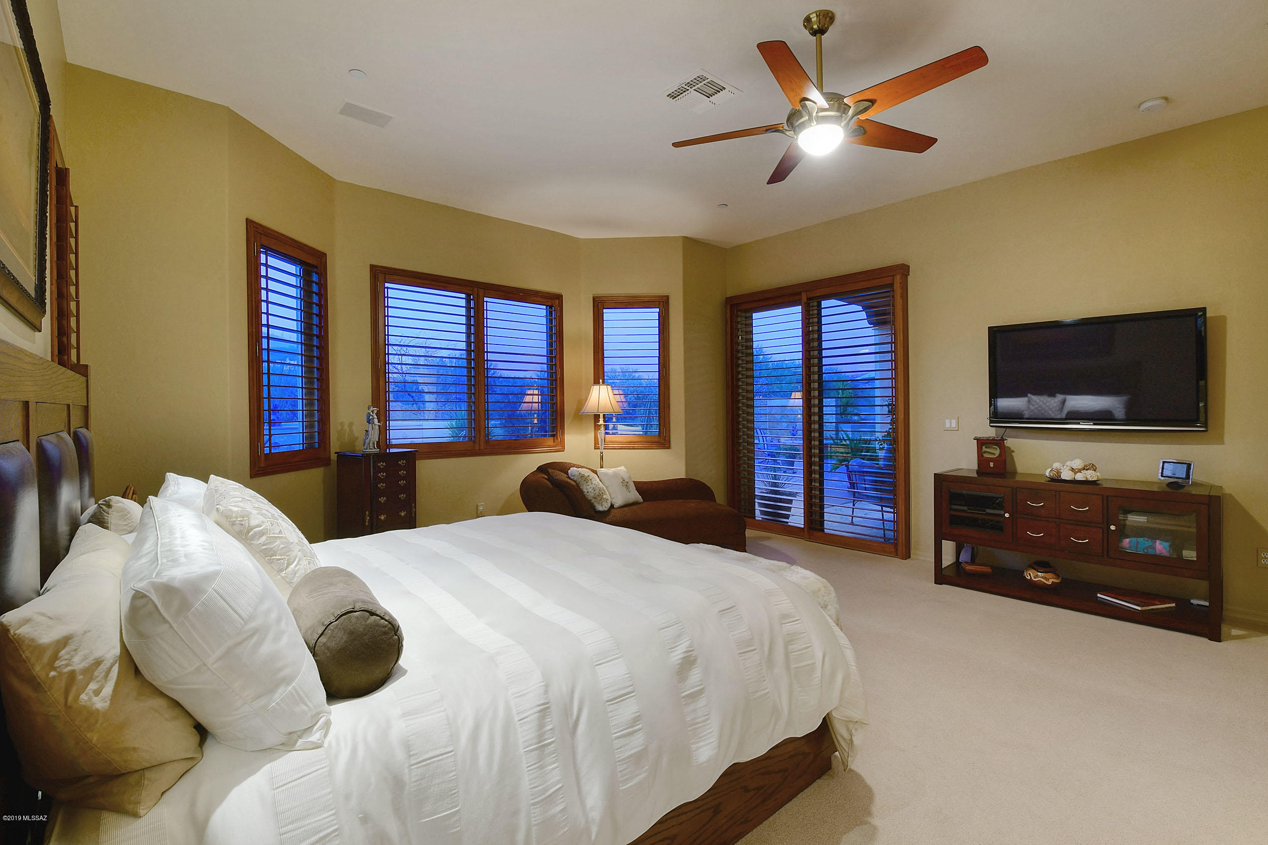 1150 W Ironwood Valley Drive