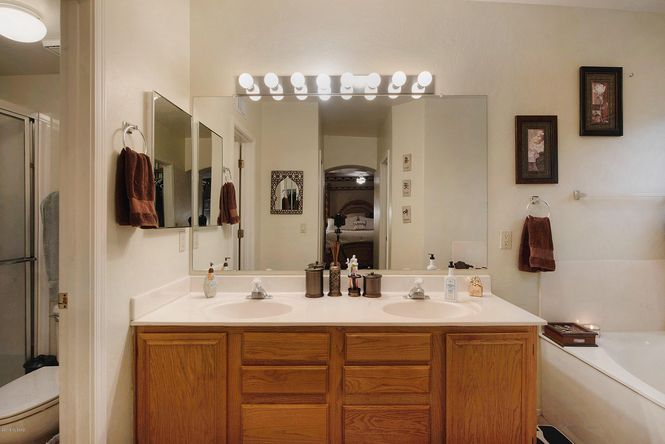 941 W Fox Ridge Lane