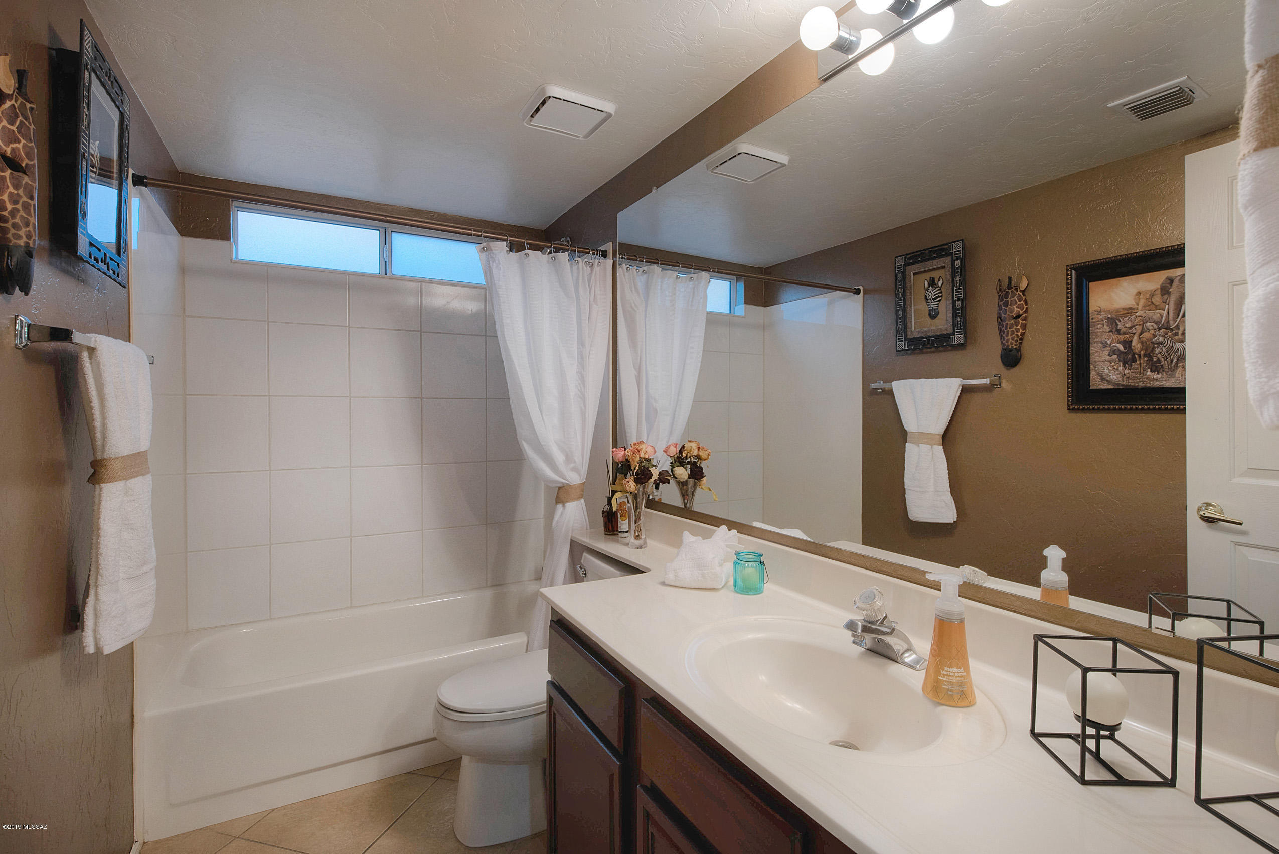 941 W Fox Ridge Lane