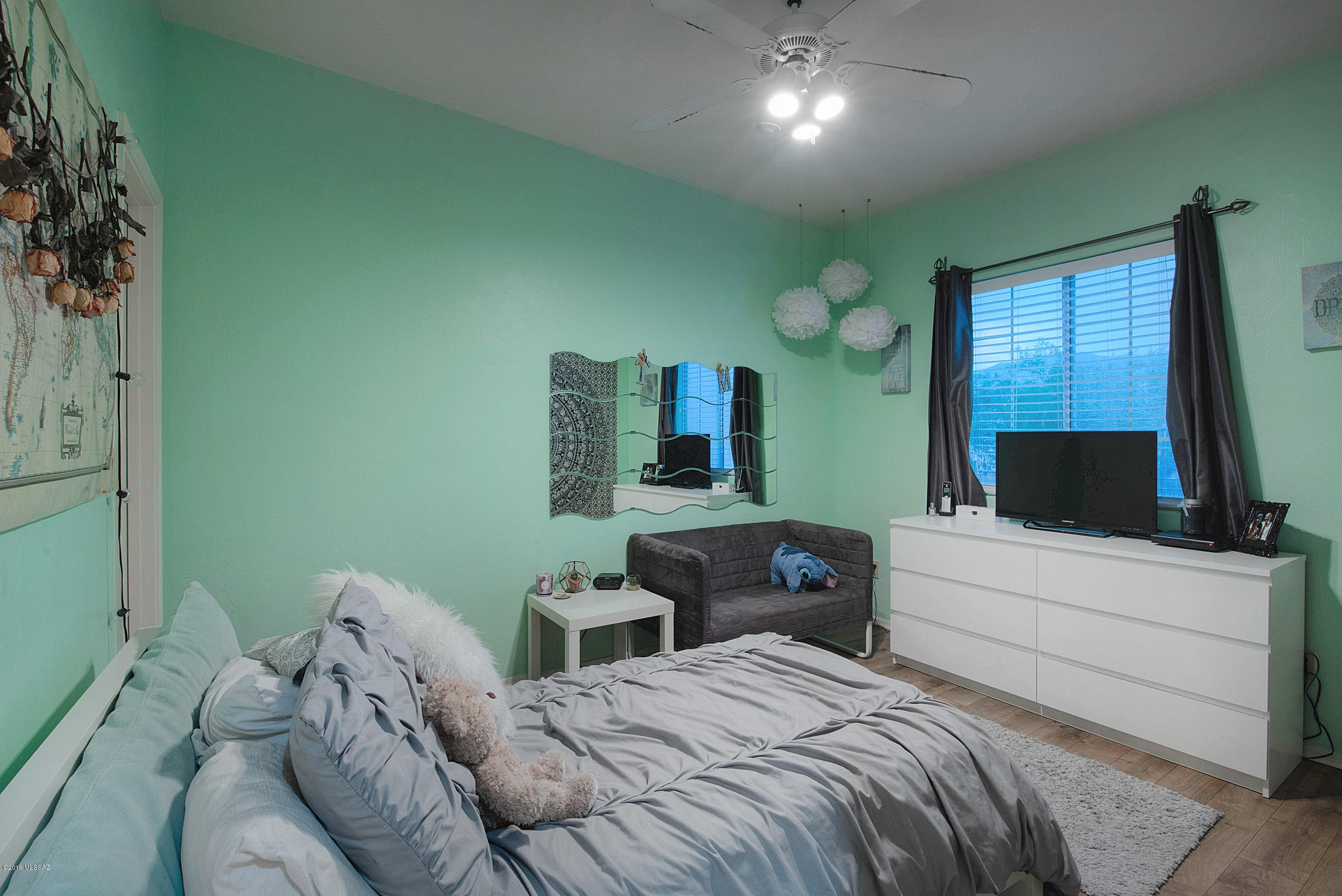 941 W Fox Ridge Lane