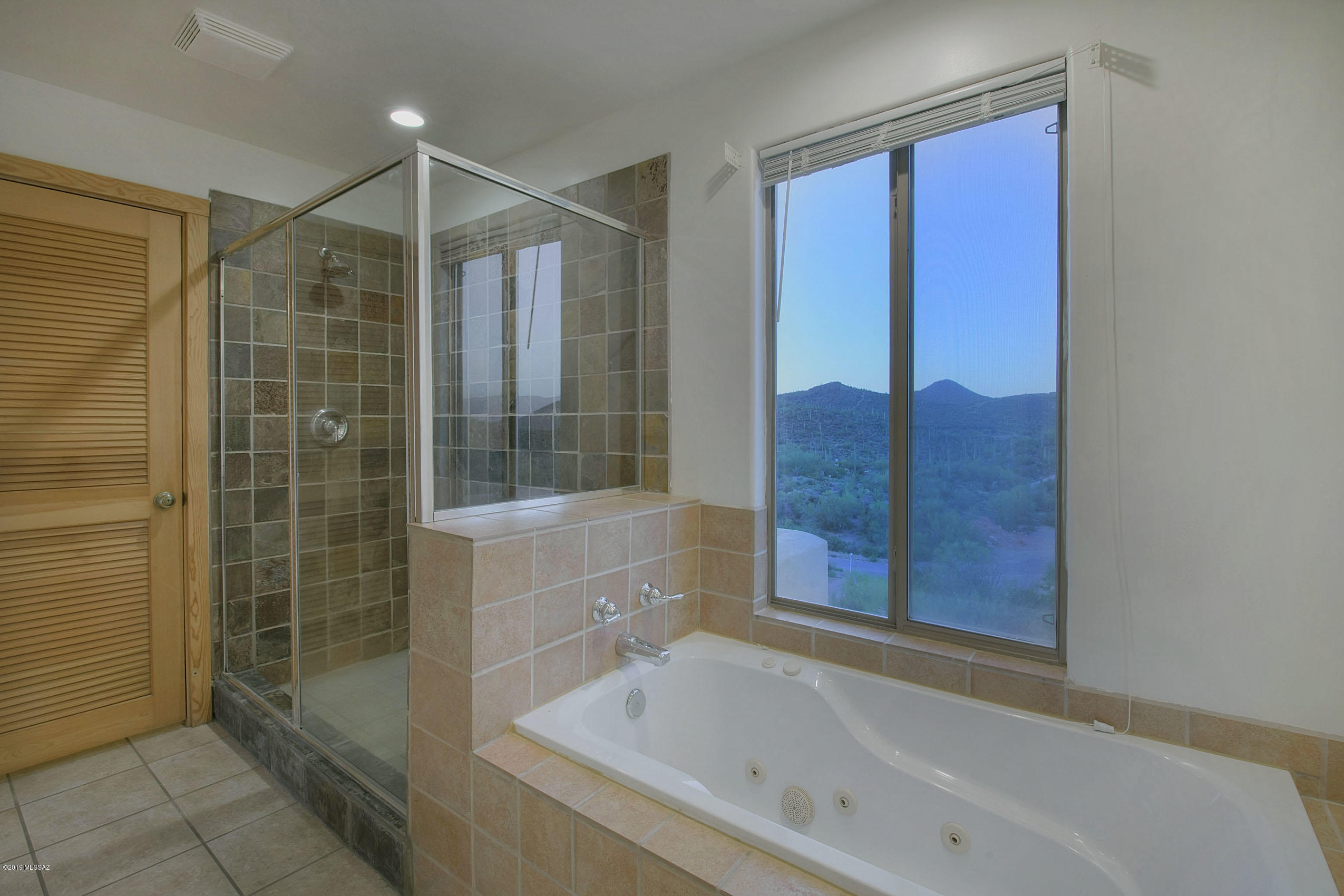 3195 W Mockingbird Lane