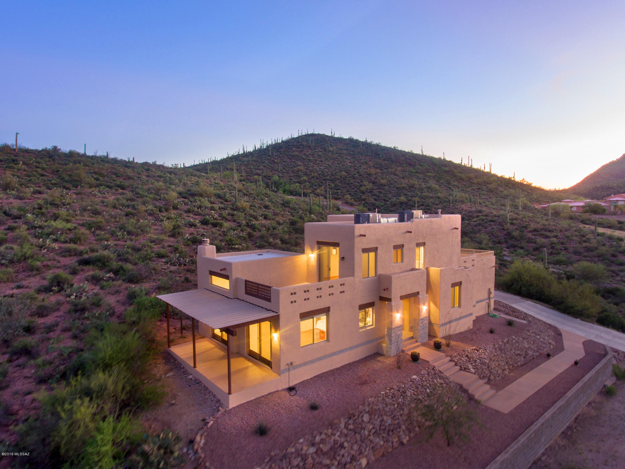 3195 W Mockingbird Lane