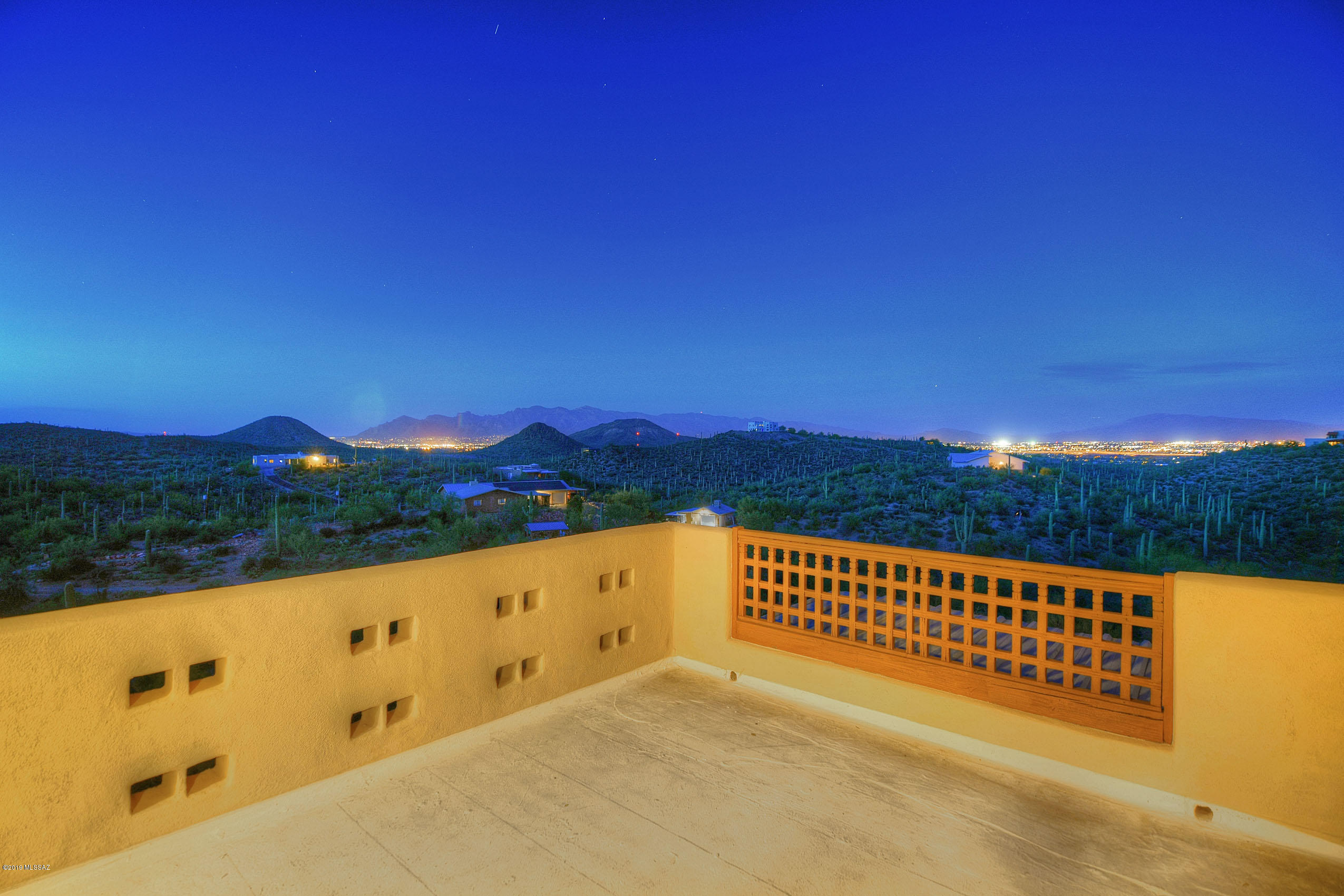 3195 W Mockingbird Lane