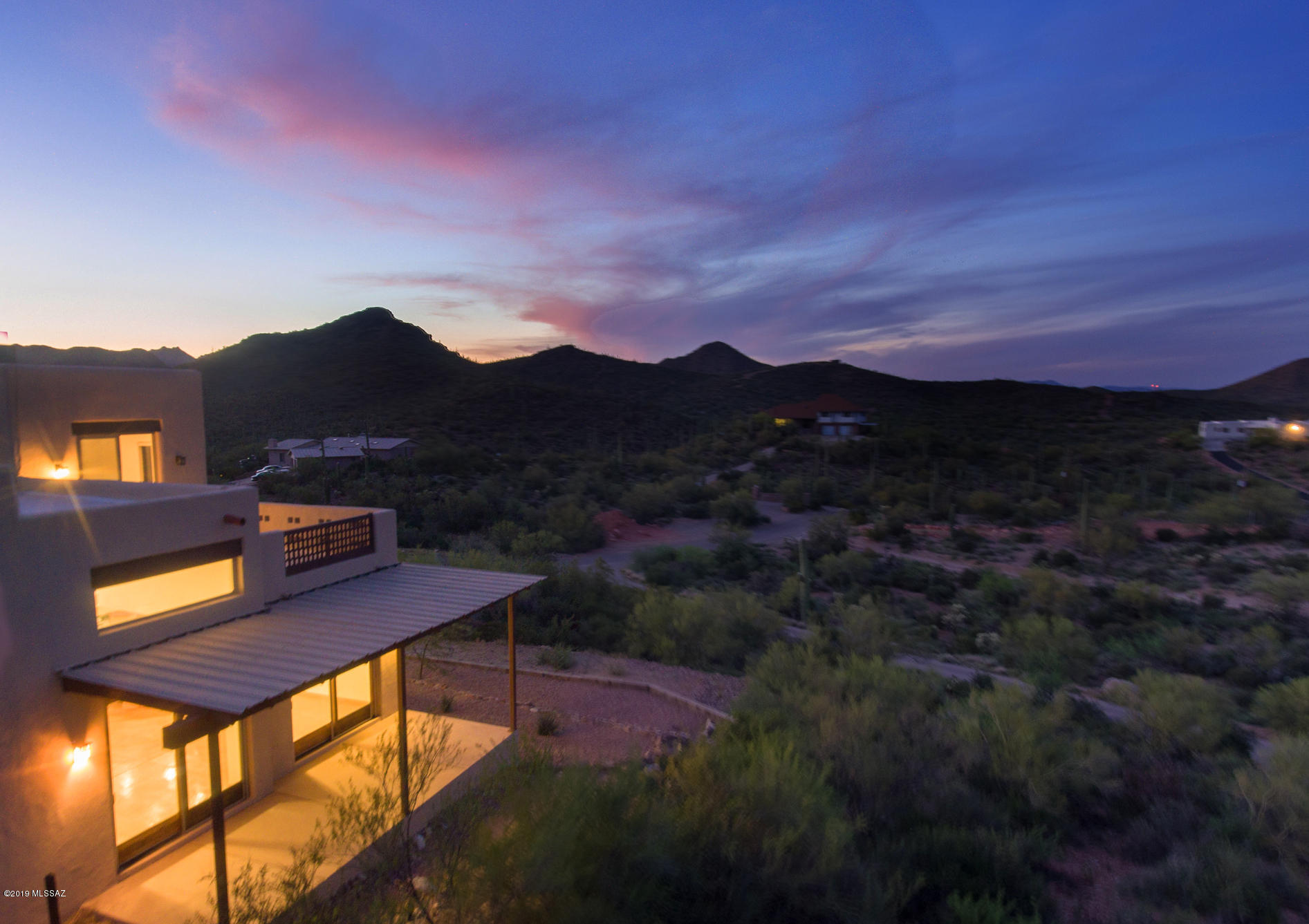 3195 W Mockingbird Lane