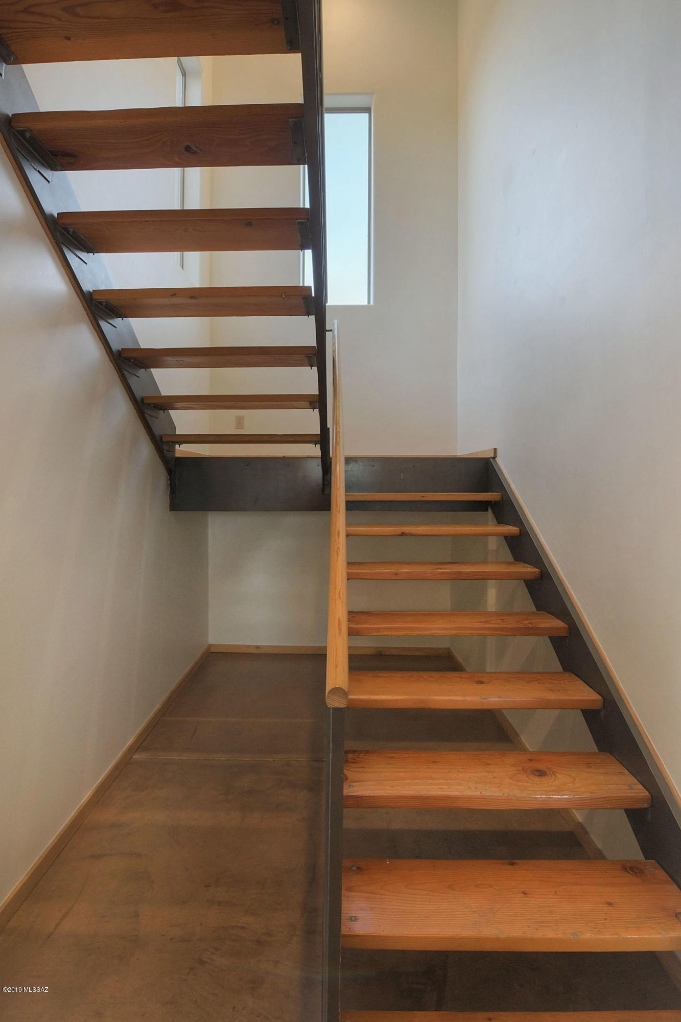 3195 W Mockingbird Lane