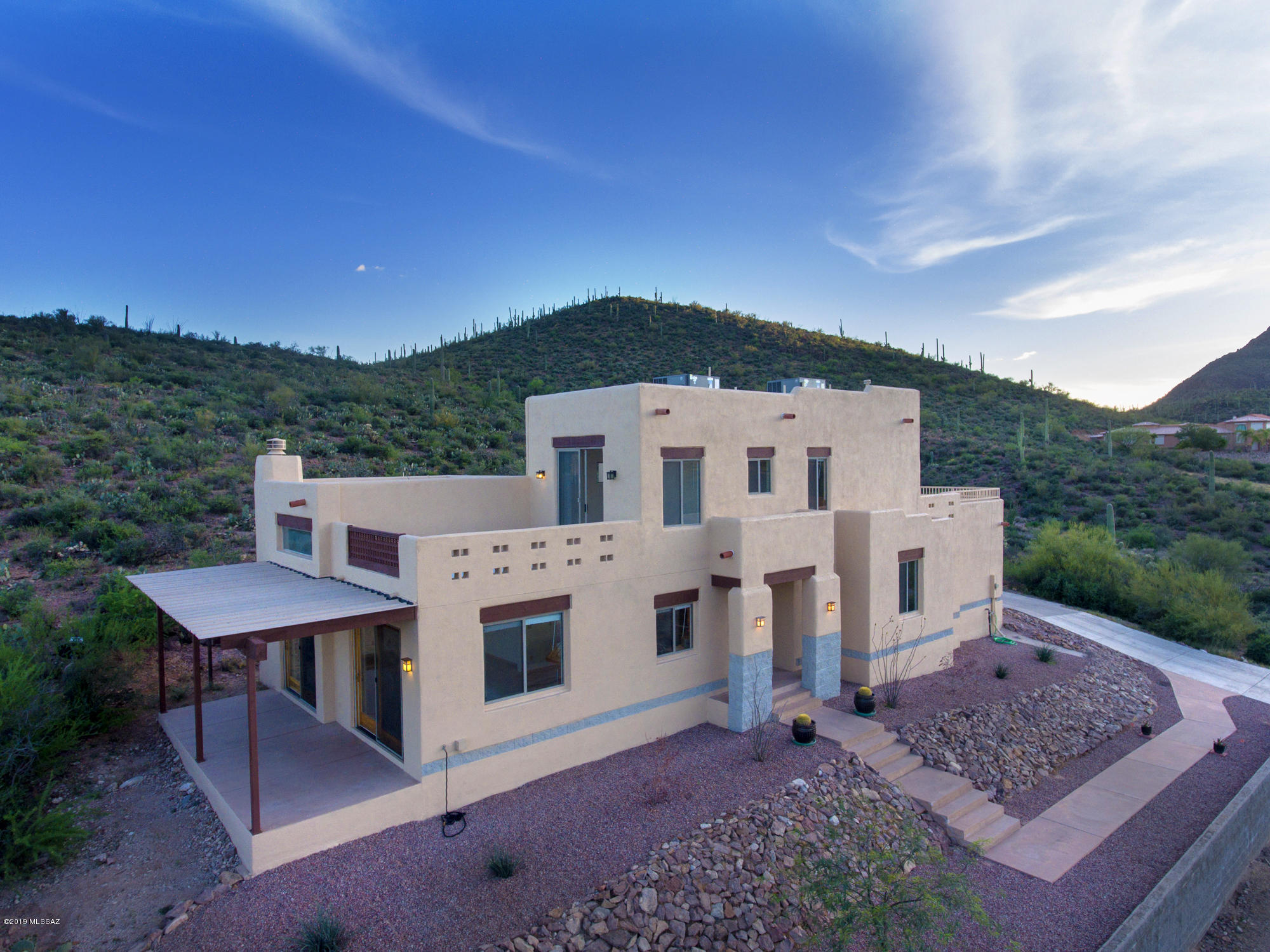 3195 W Mockingbird Lane