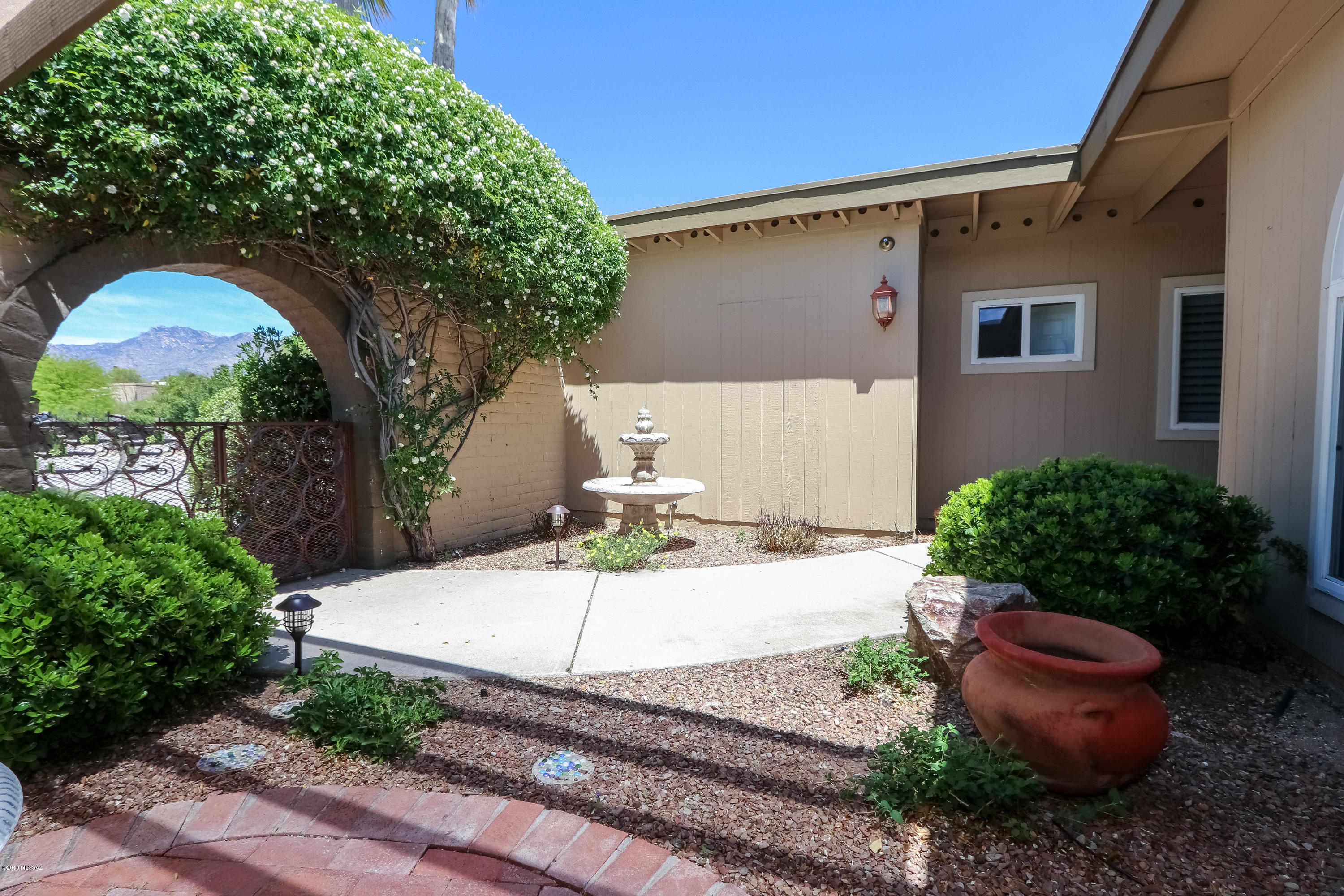 3434 N Plaza Del Haciendas