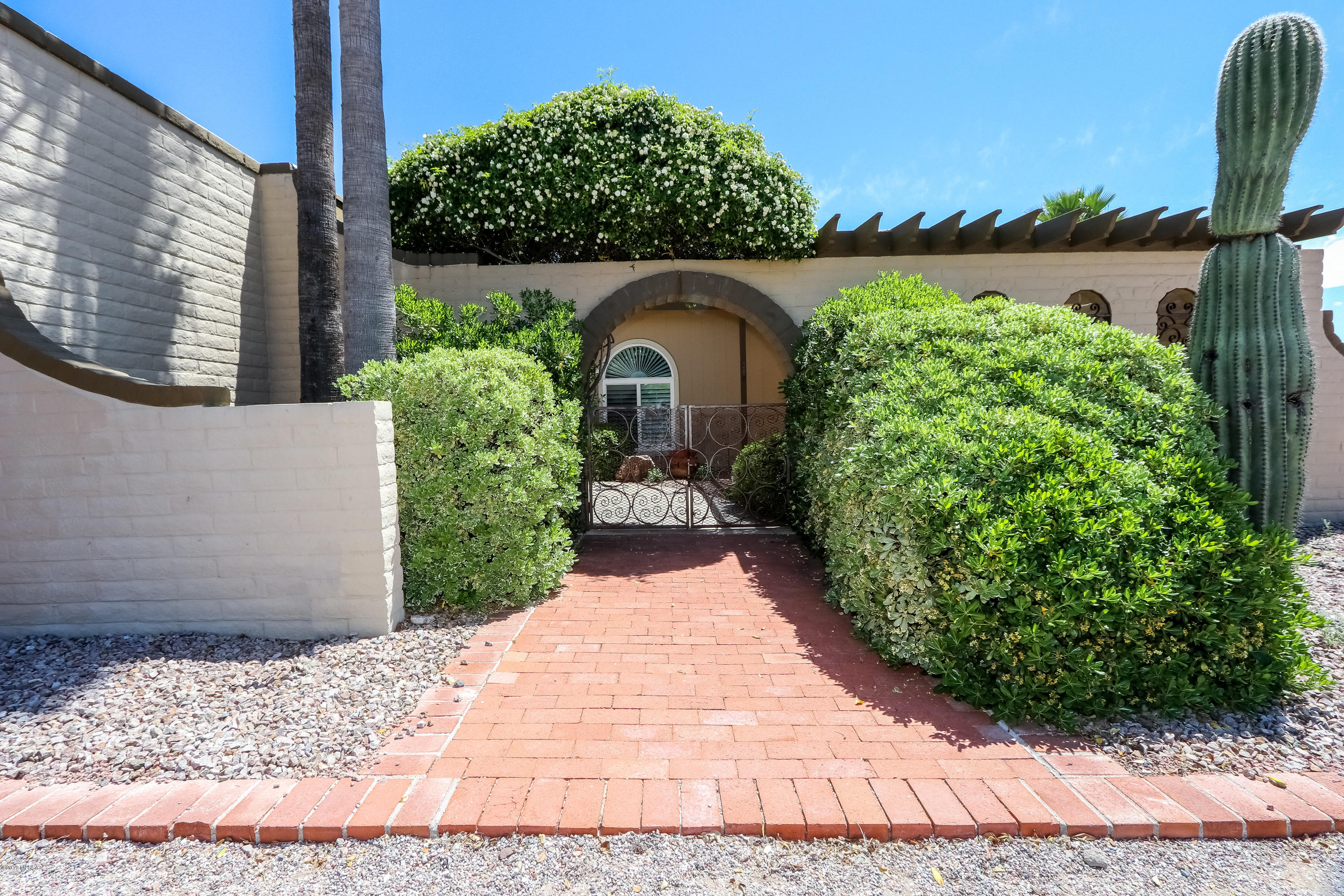 3434 N Plaza Del Haciendas