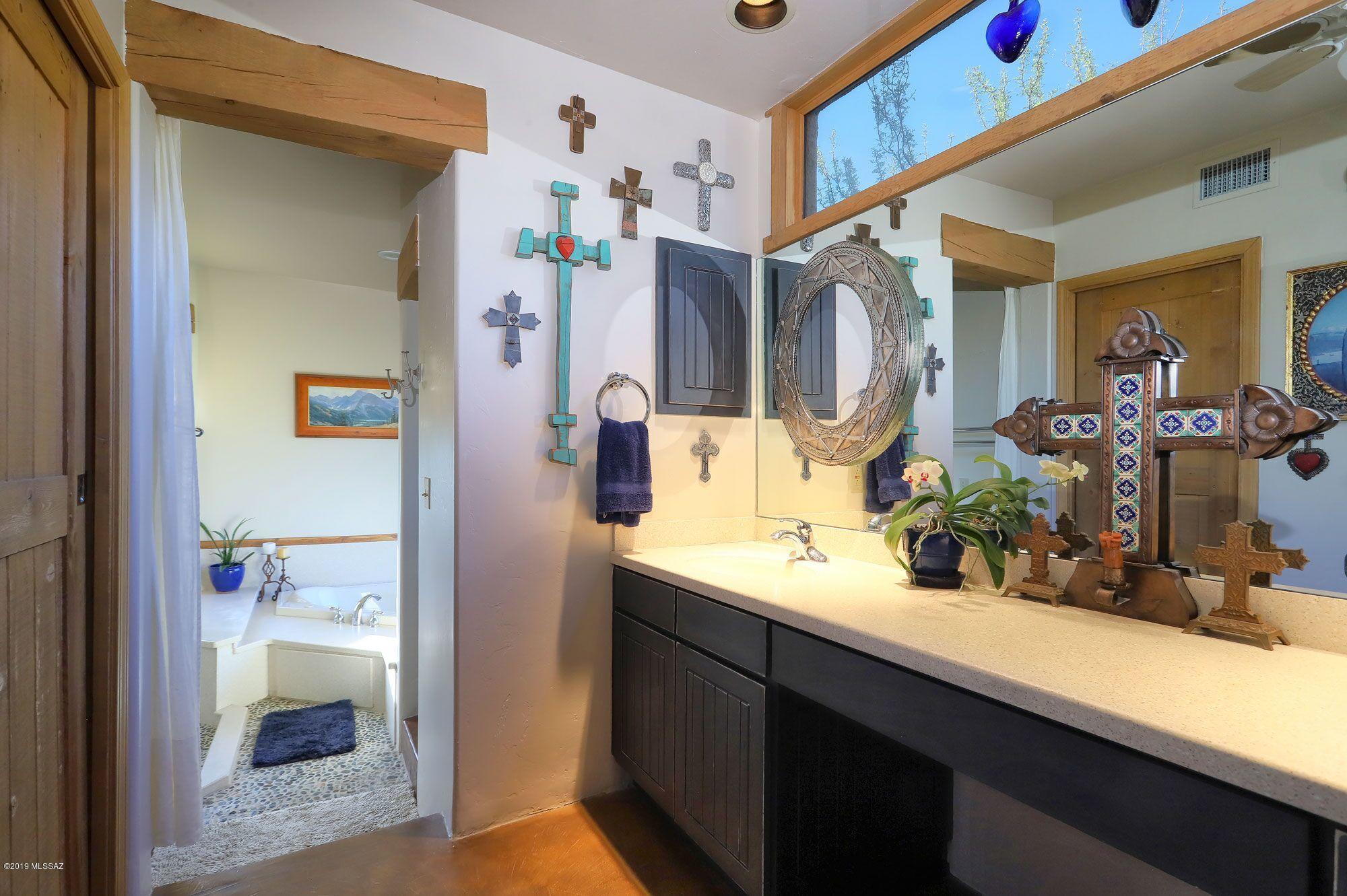 7540 N Camino Sin Vacas