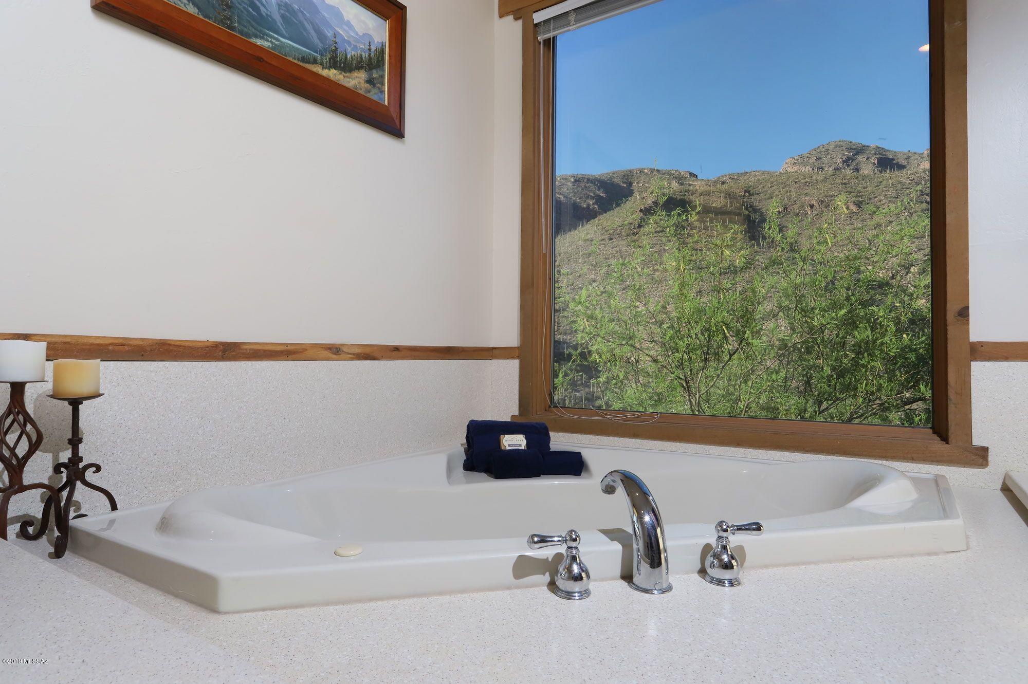 7540 N Camino Sin Vacas