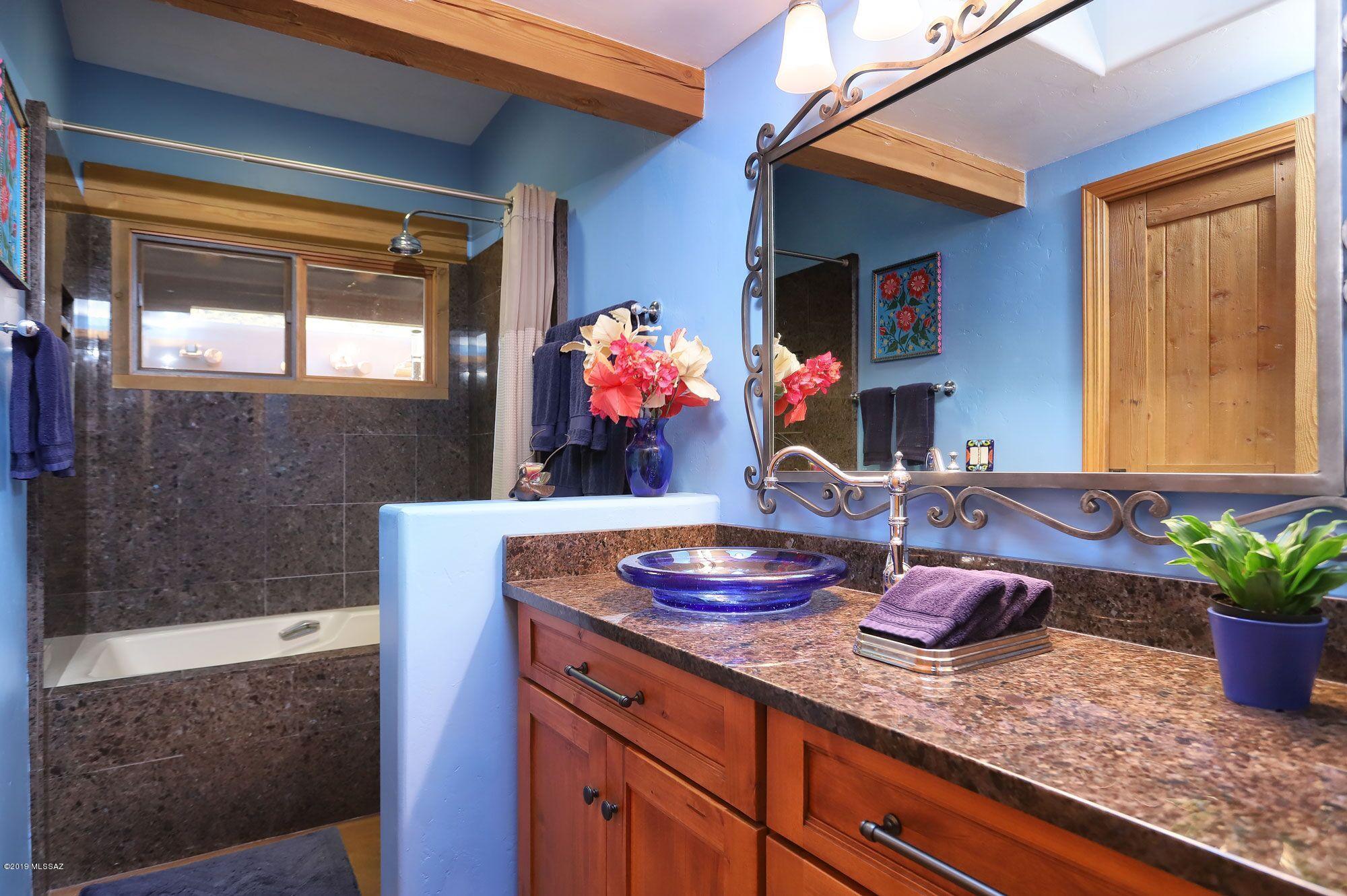 7540 N Camino Sin Vacas