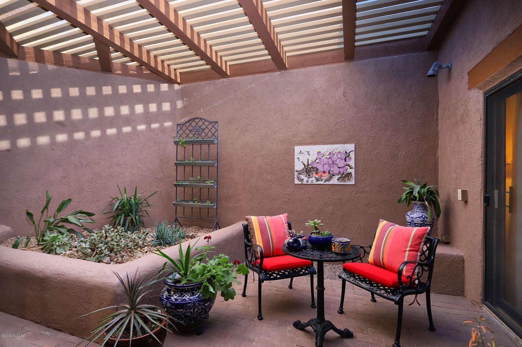 7540 N Camino Sin Vacas