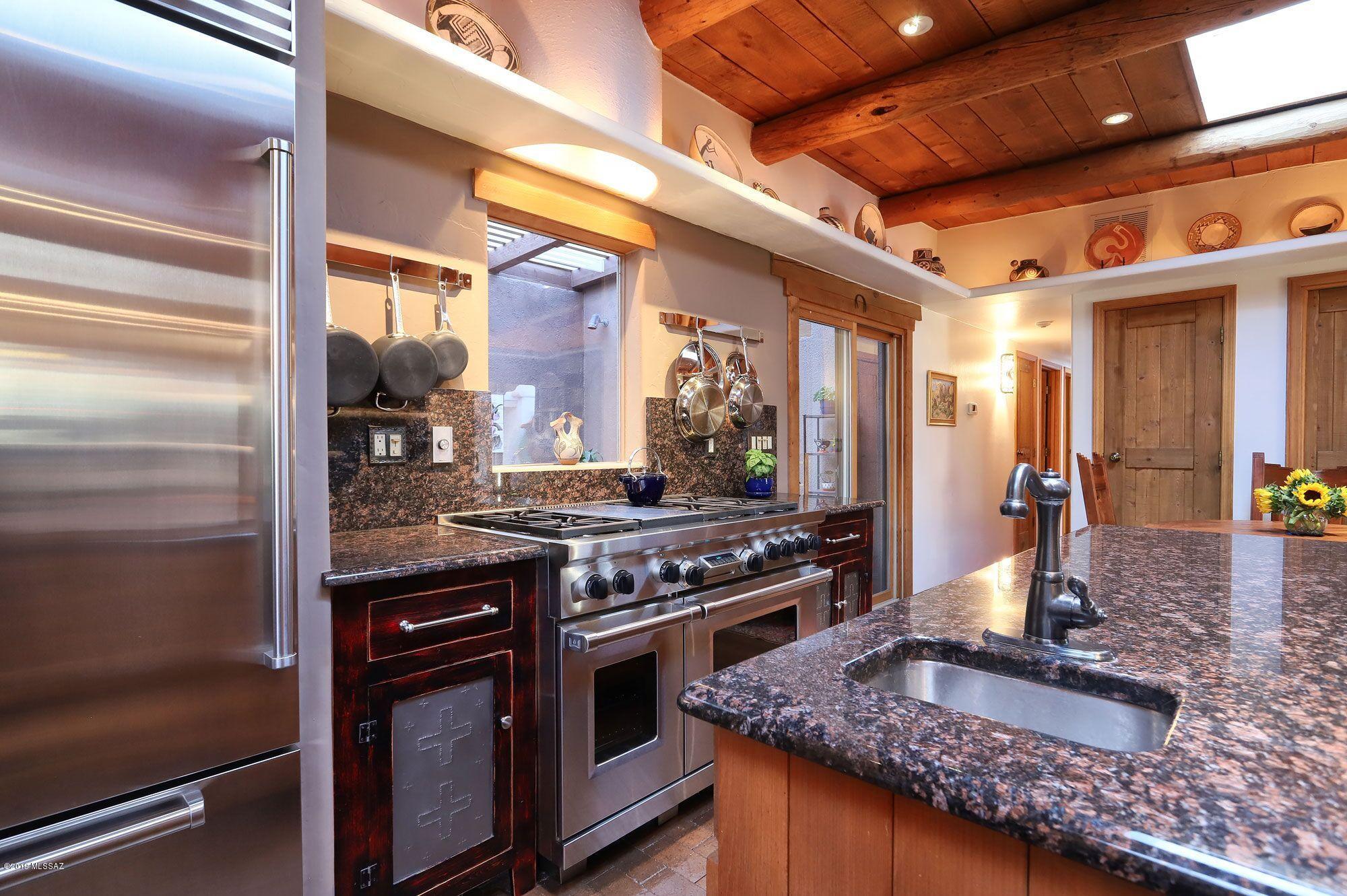 7540 N Camino Sin Vacas