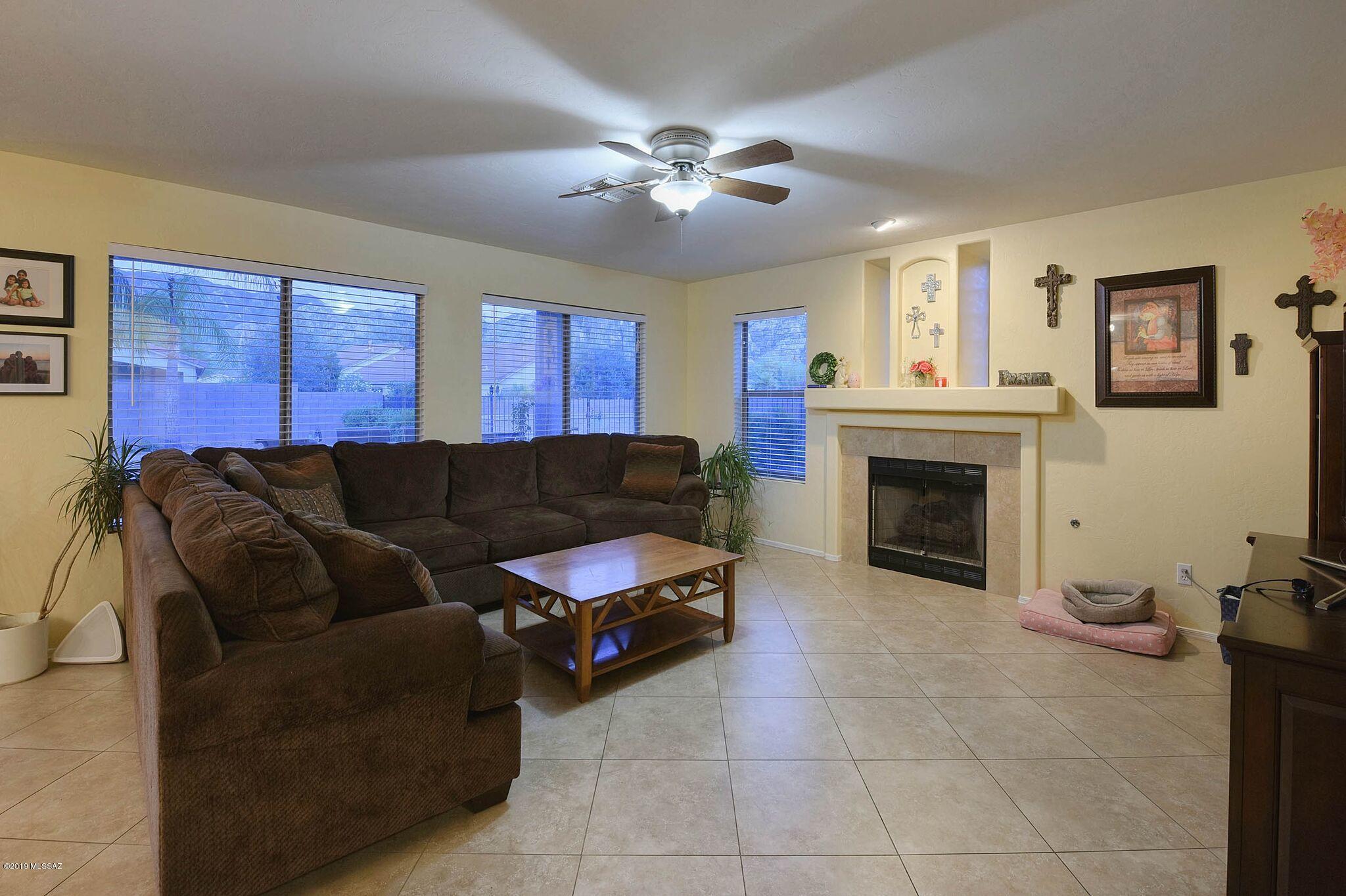 2399 E Vistoso Village Place