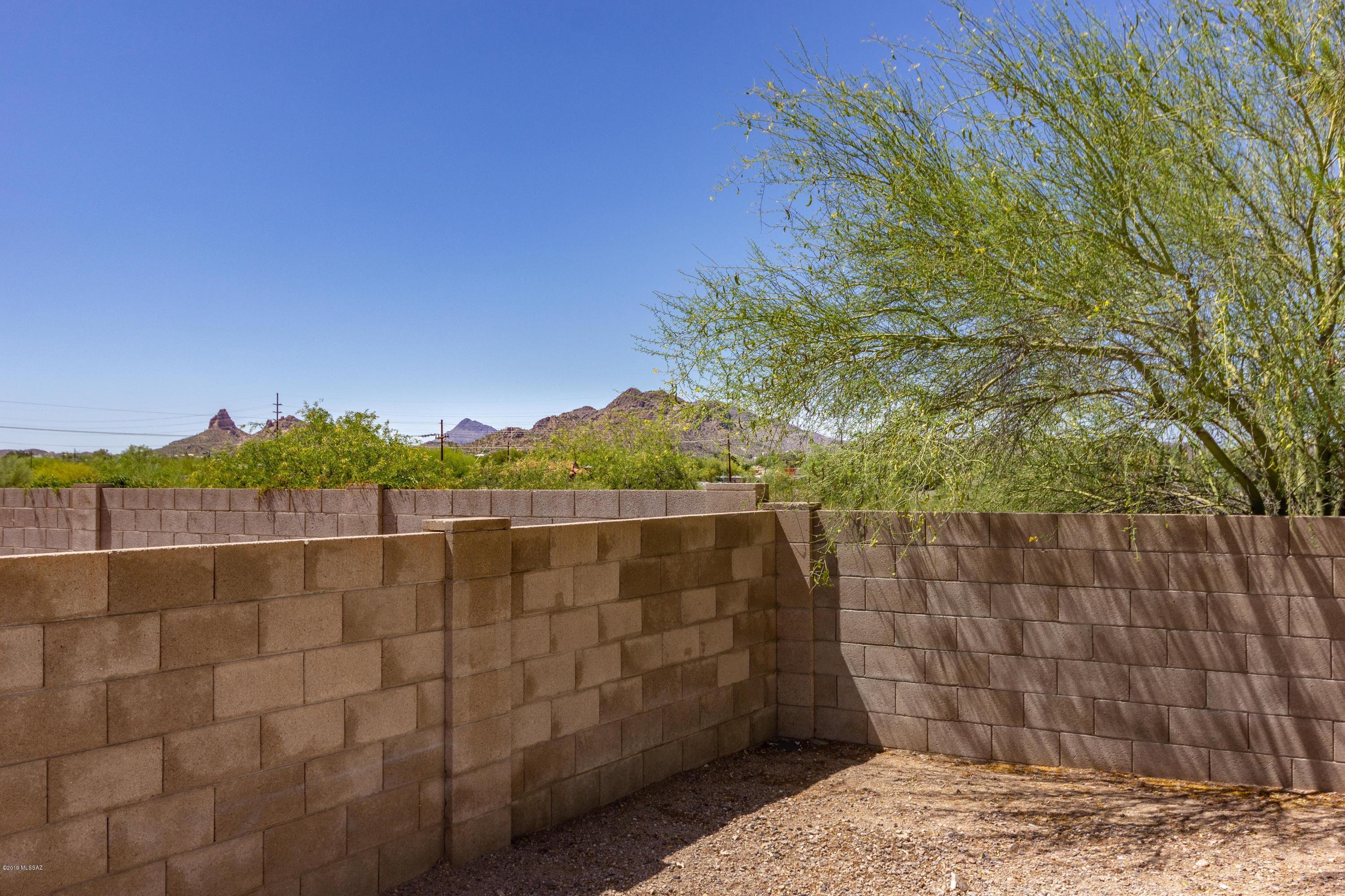 2600 W Vereda De La Tierra