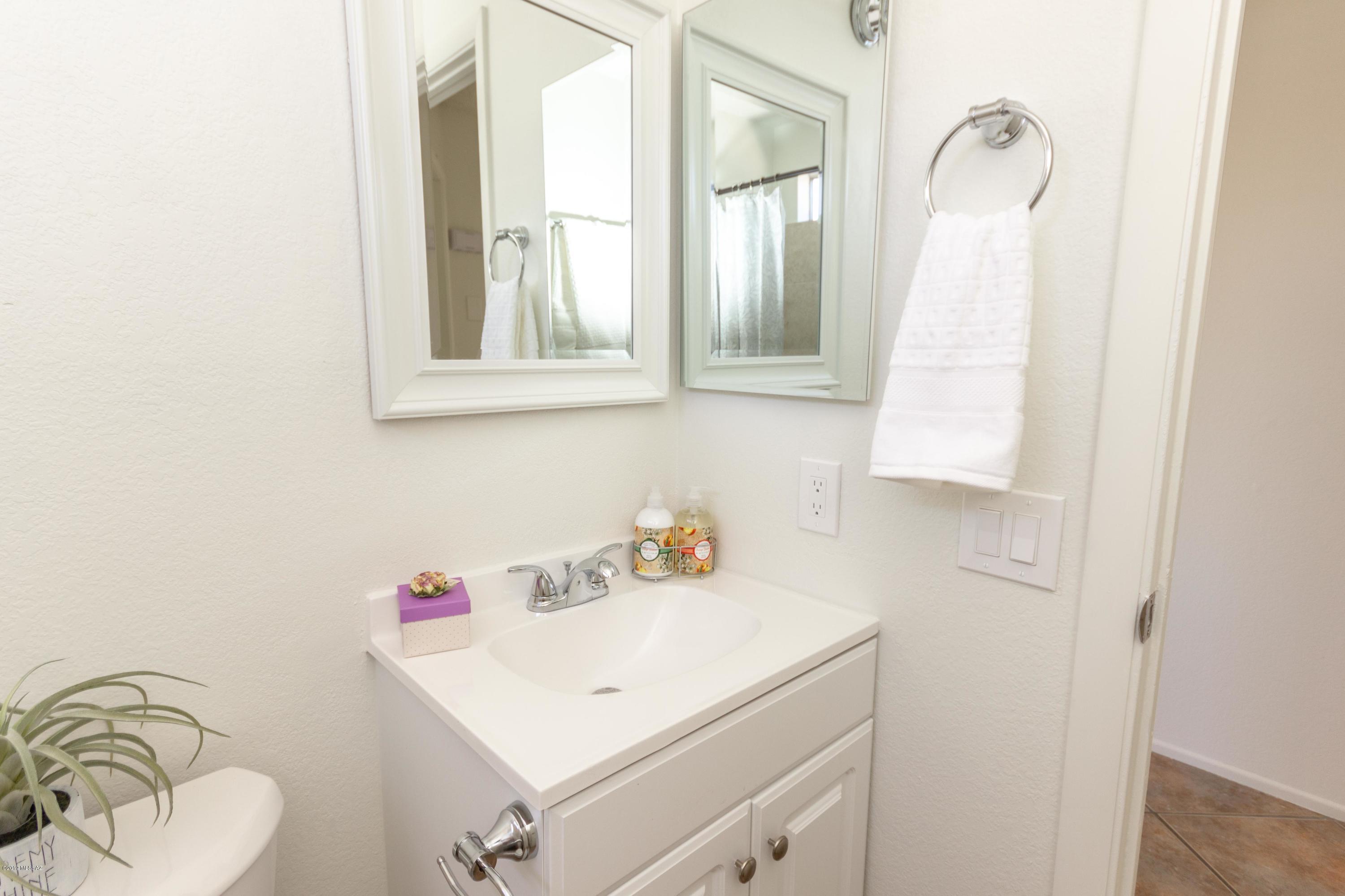 2600 W Vereda De La Tierra