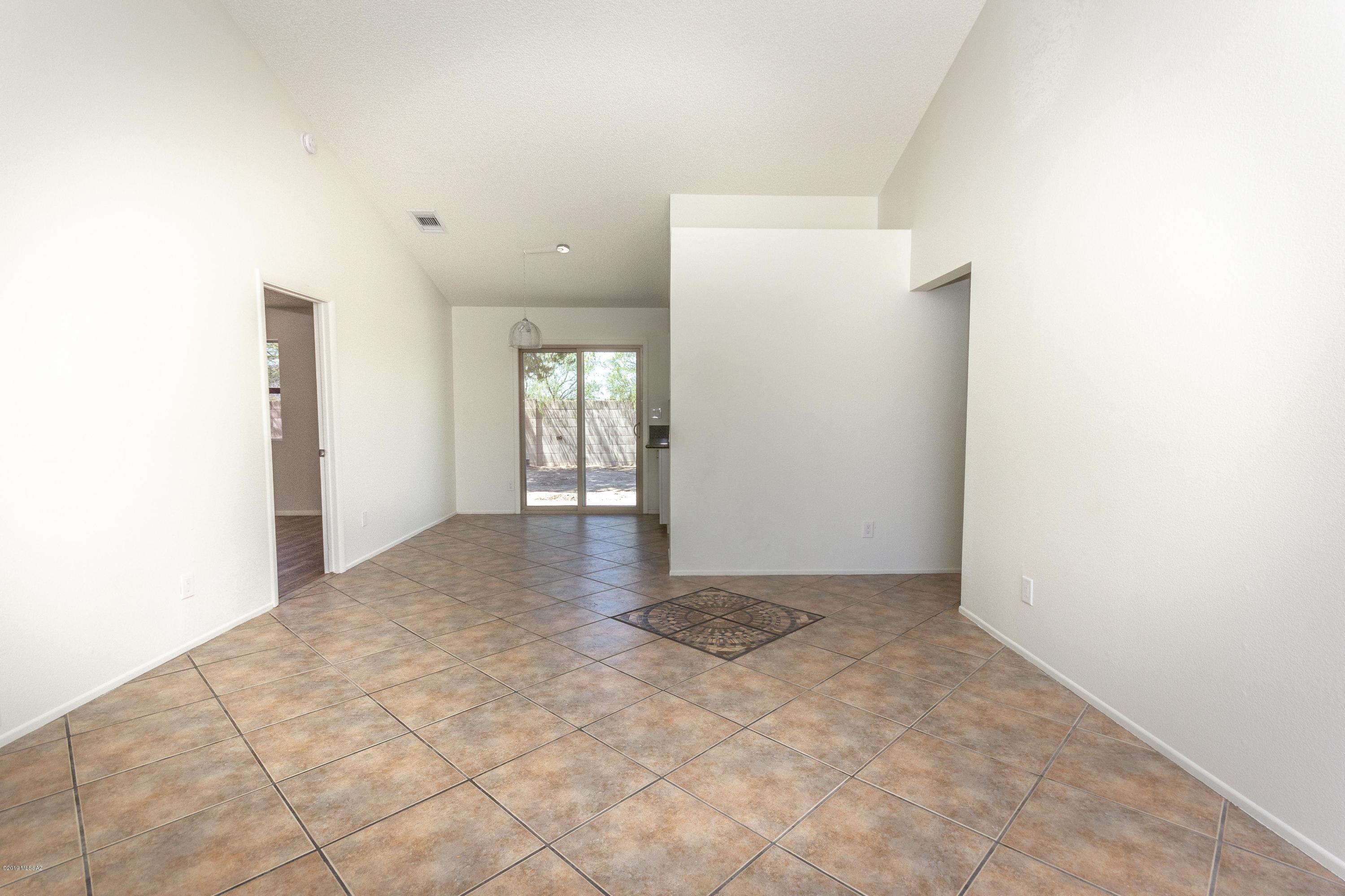 2600 W Vereda De La Tierra