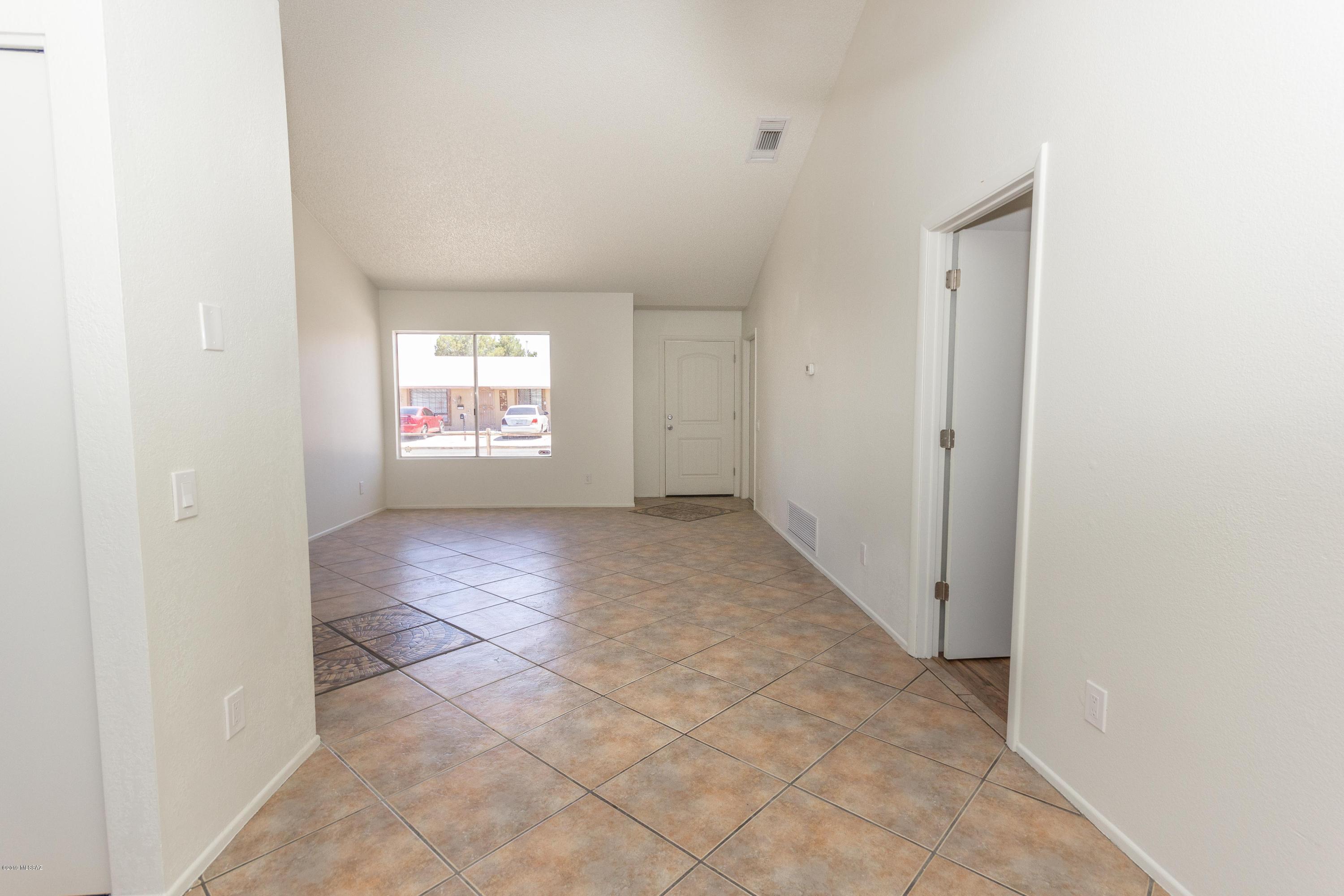 2600 W Vereda De La Tierra