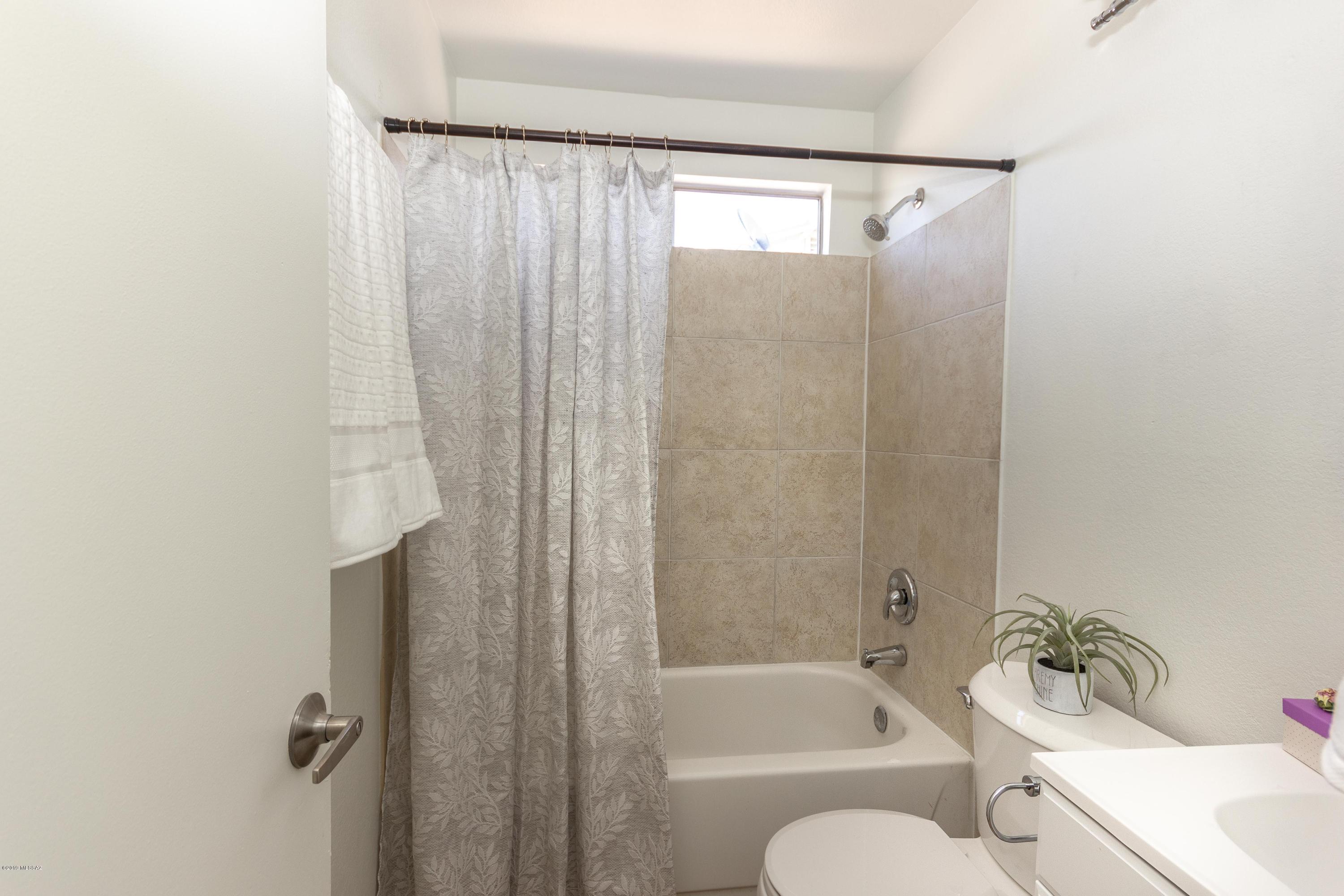 2600 W Vereda De La Tierra