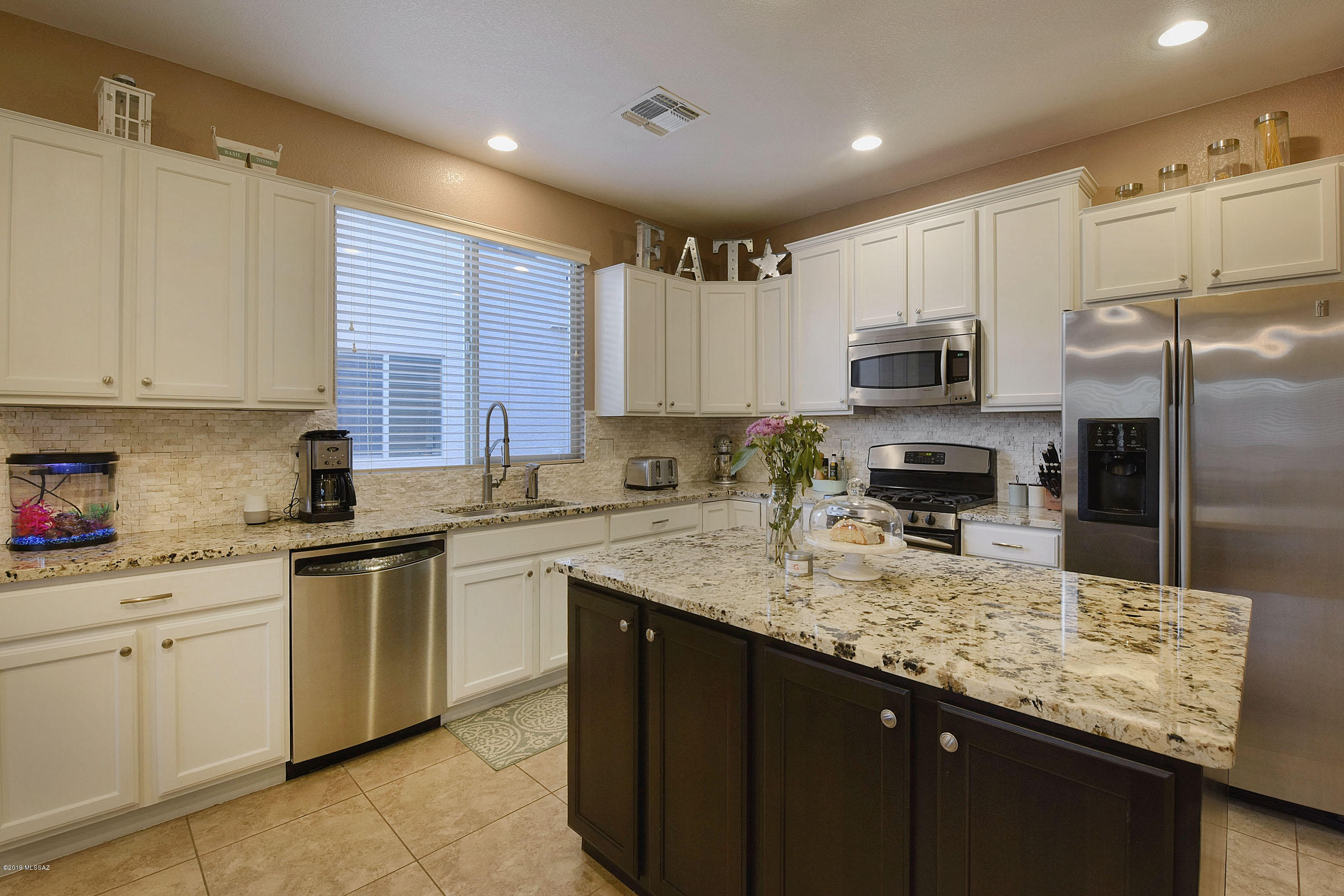 965 W Cork Oak Place