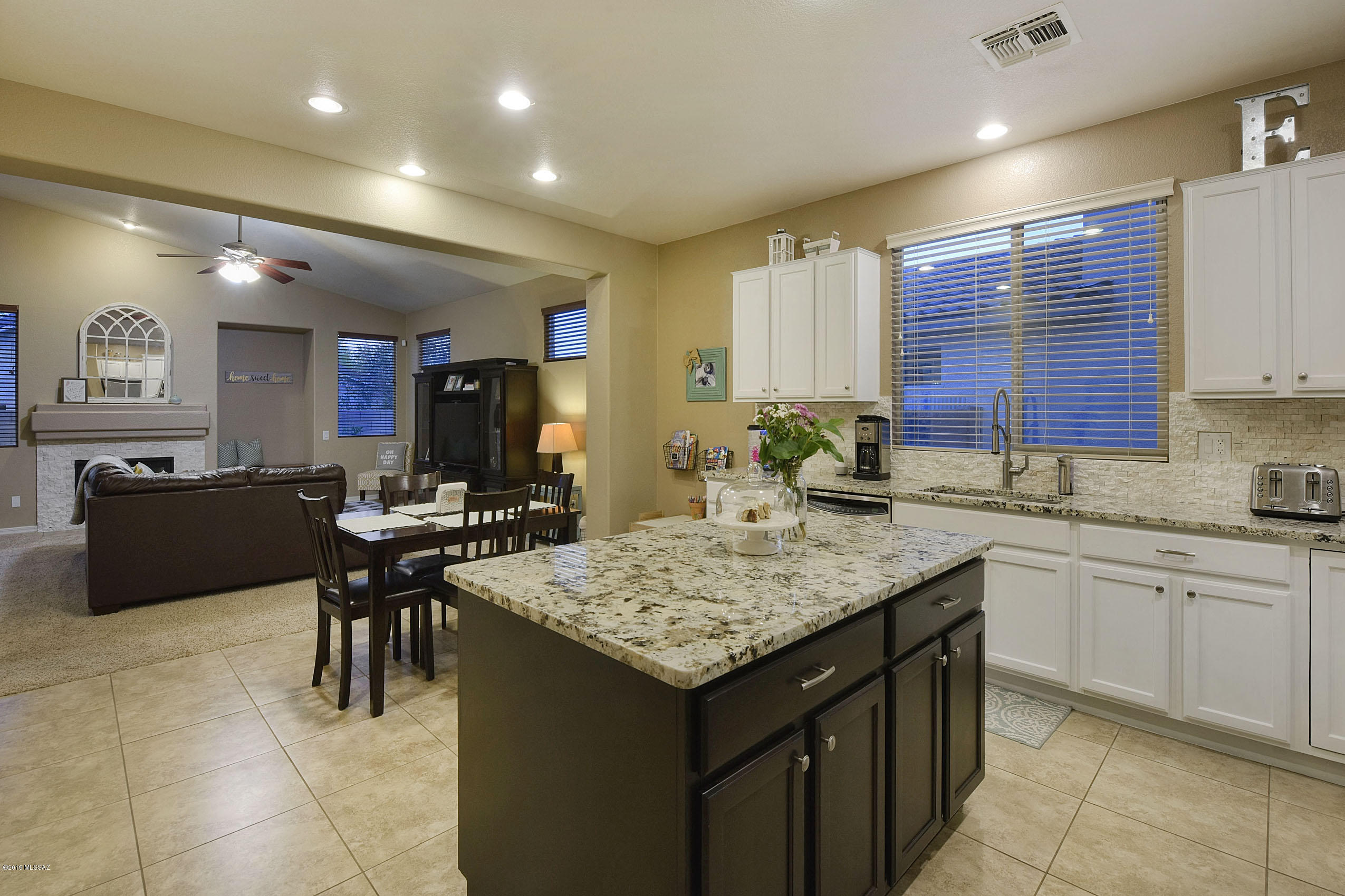 965 W Cork Oak Place