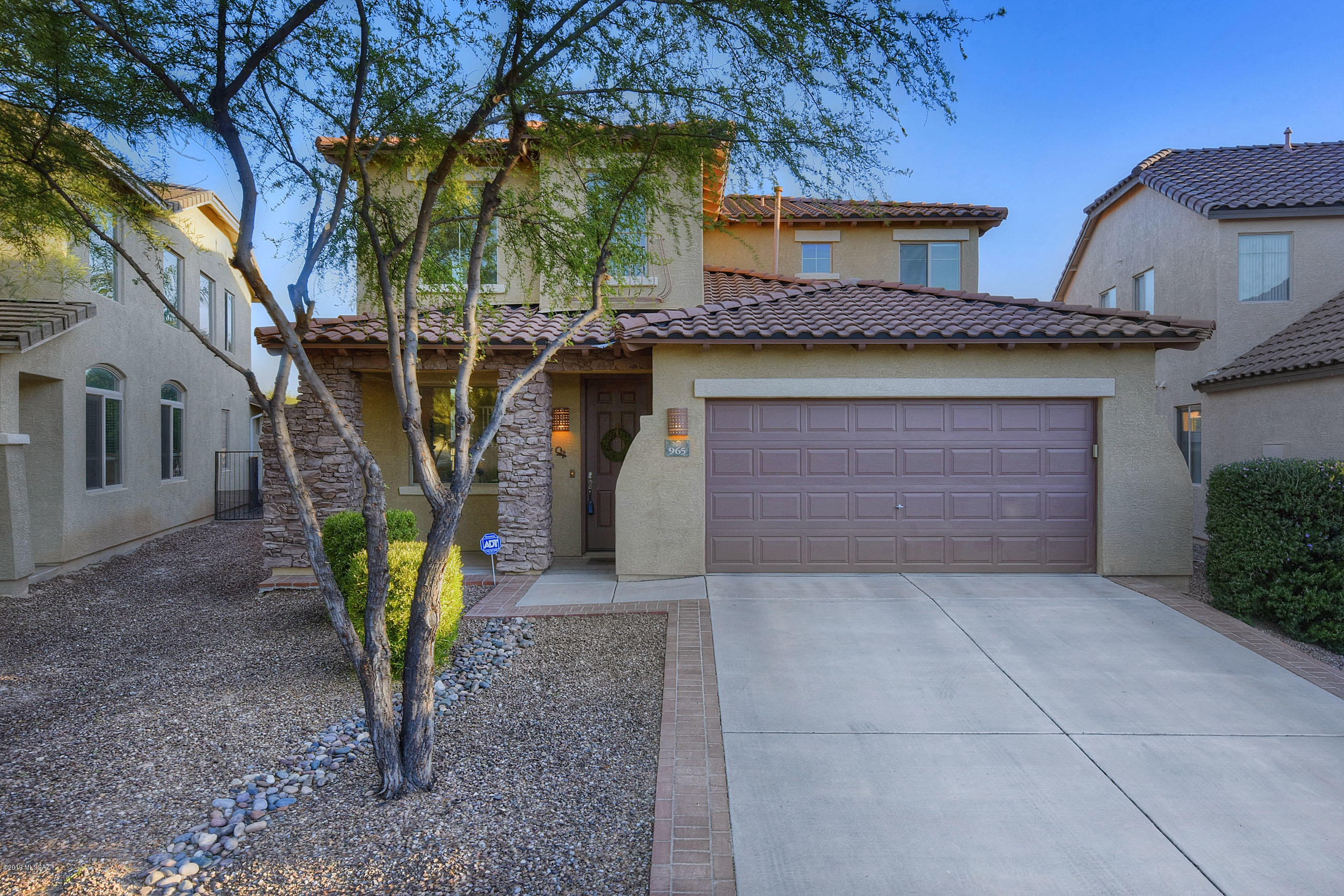 965 W Cork Oak Place