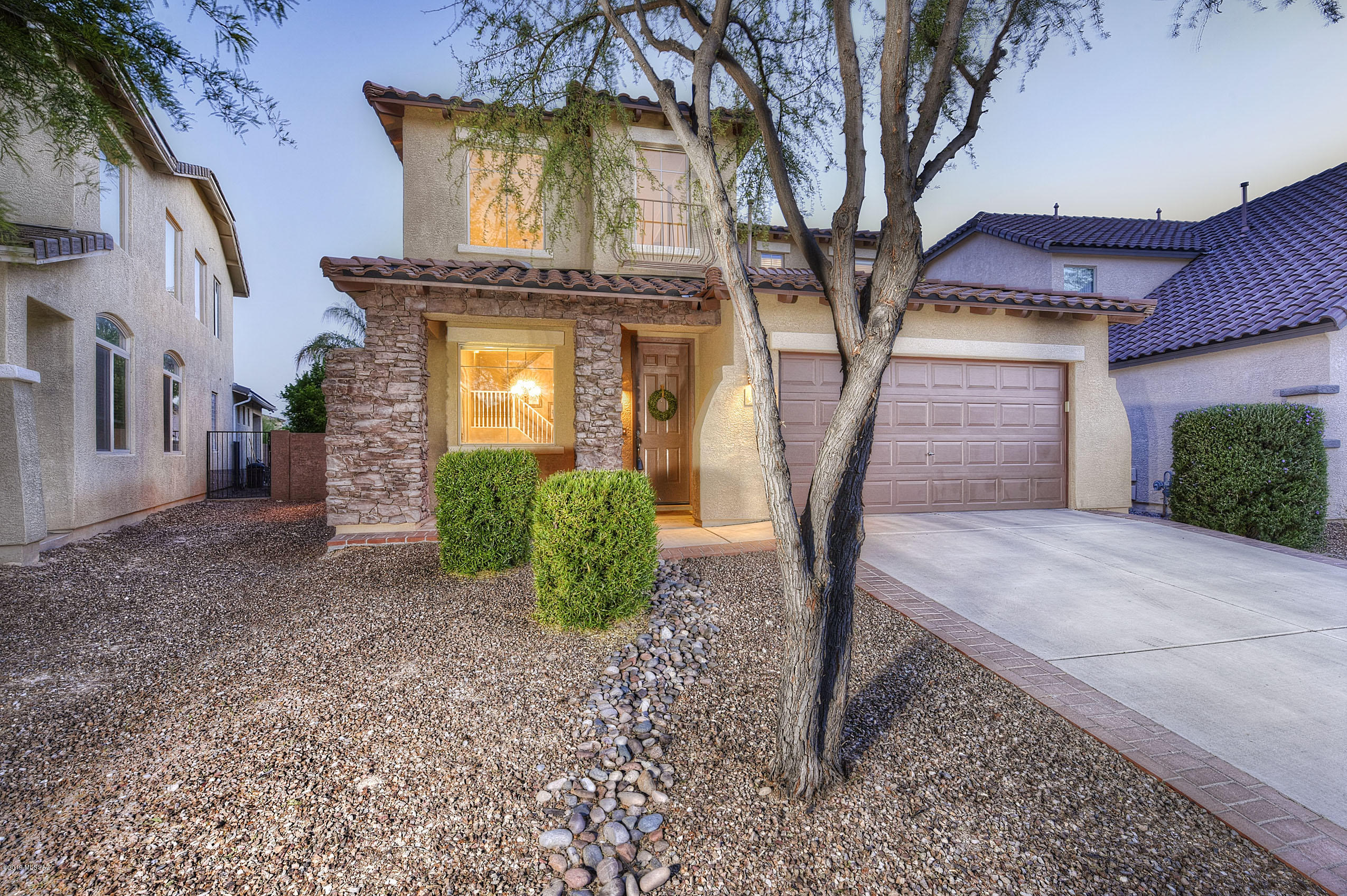 965 W Cork Oak Place