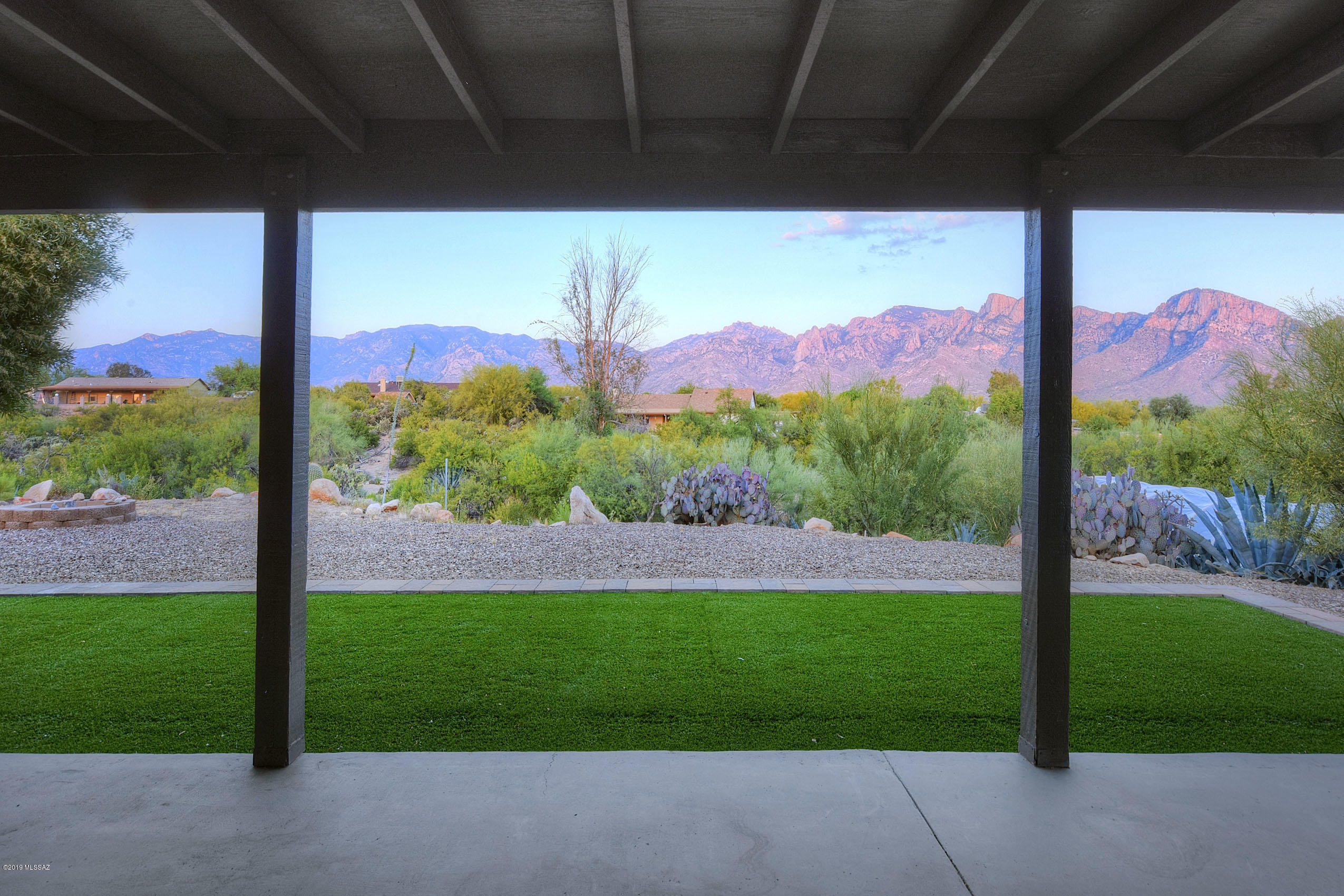 11832 N Mandarin Lane