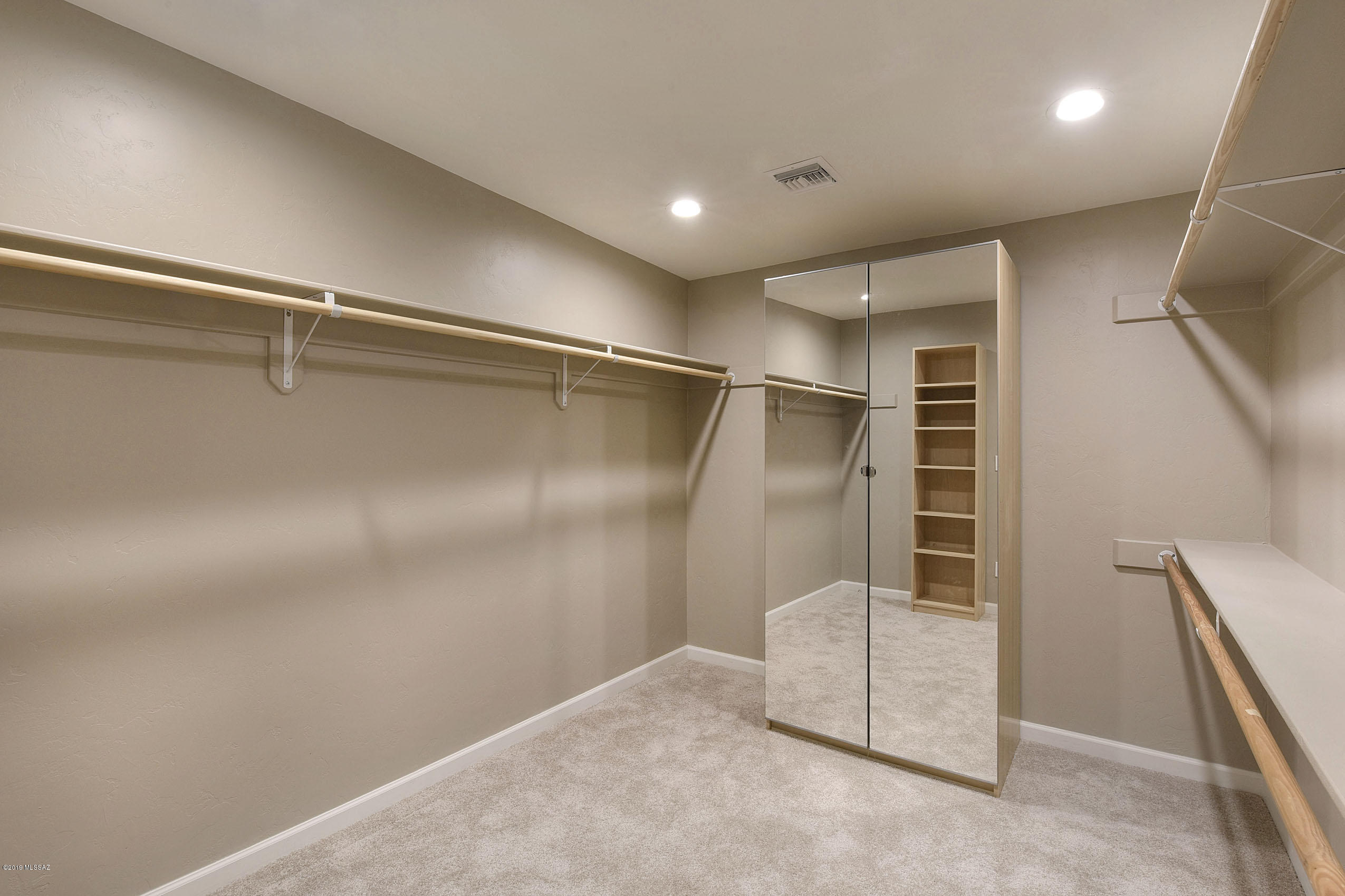 11832 N Mandarin Lane