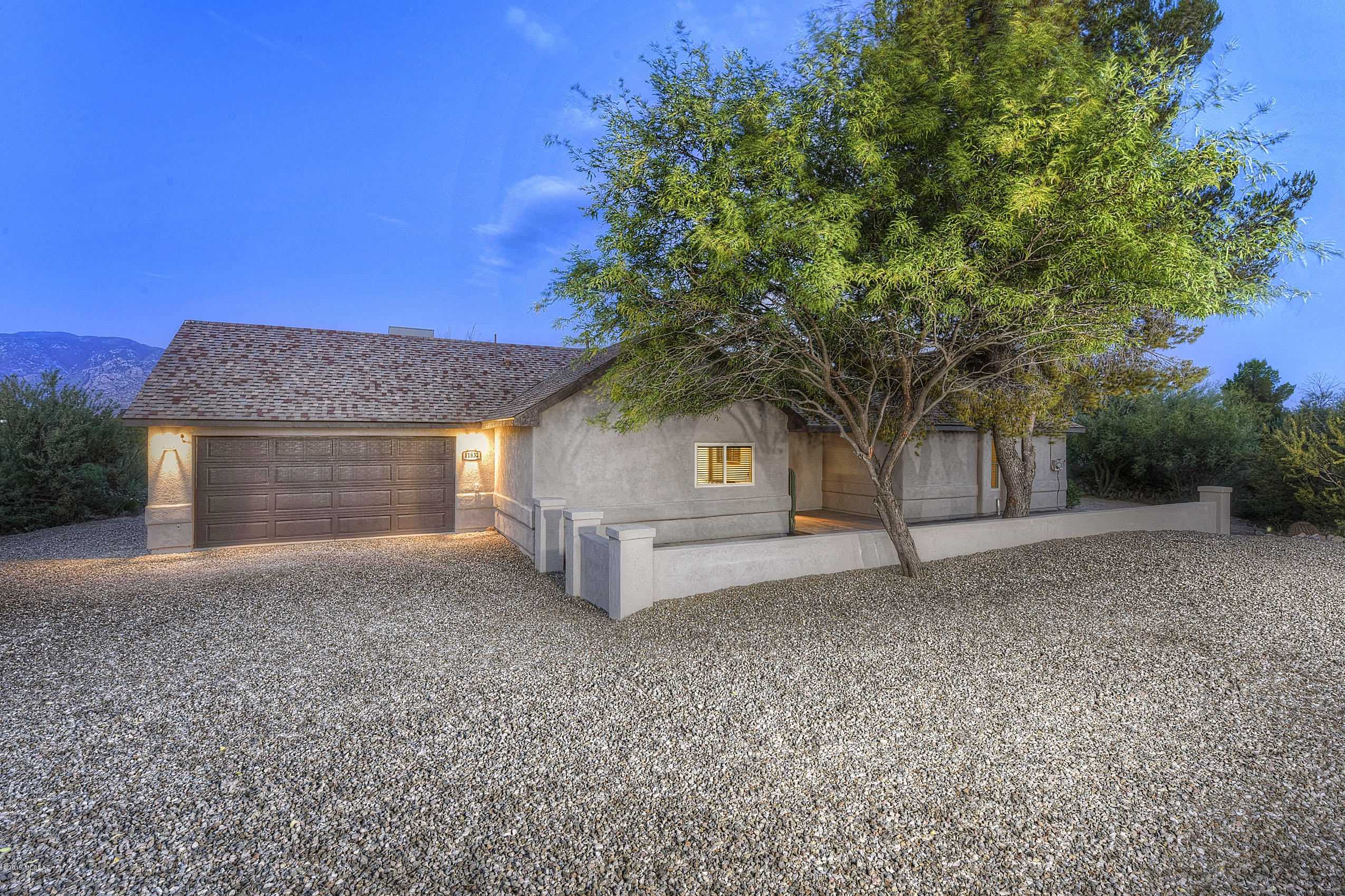 11832 N Mandarin Lane