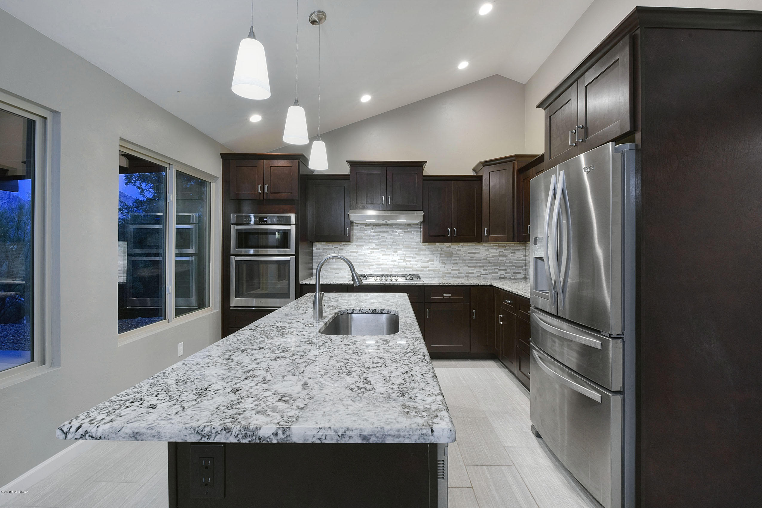 11832 N Mandarin Lane