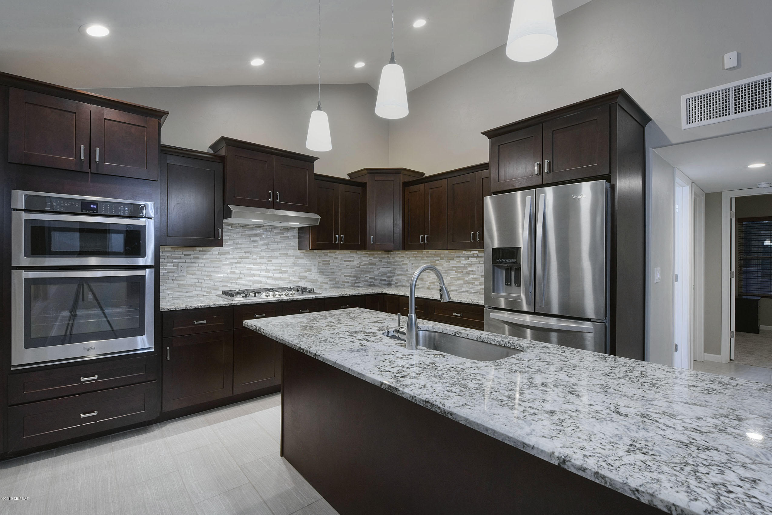 11832 N Mandarin Lane