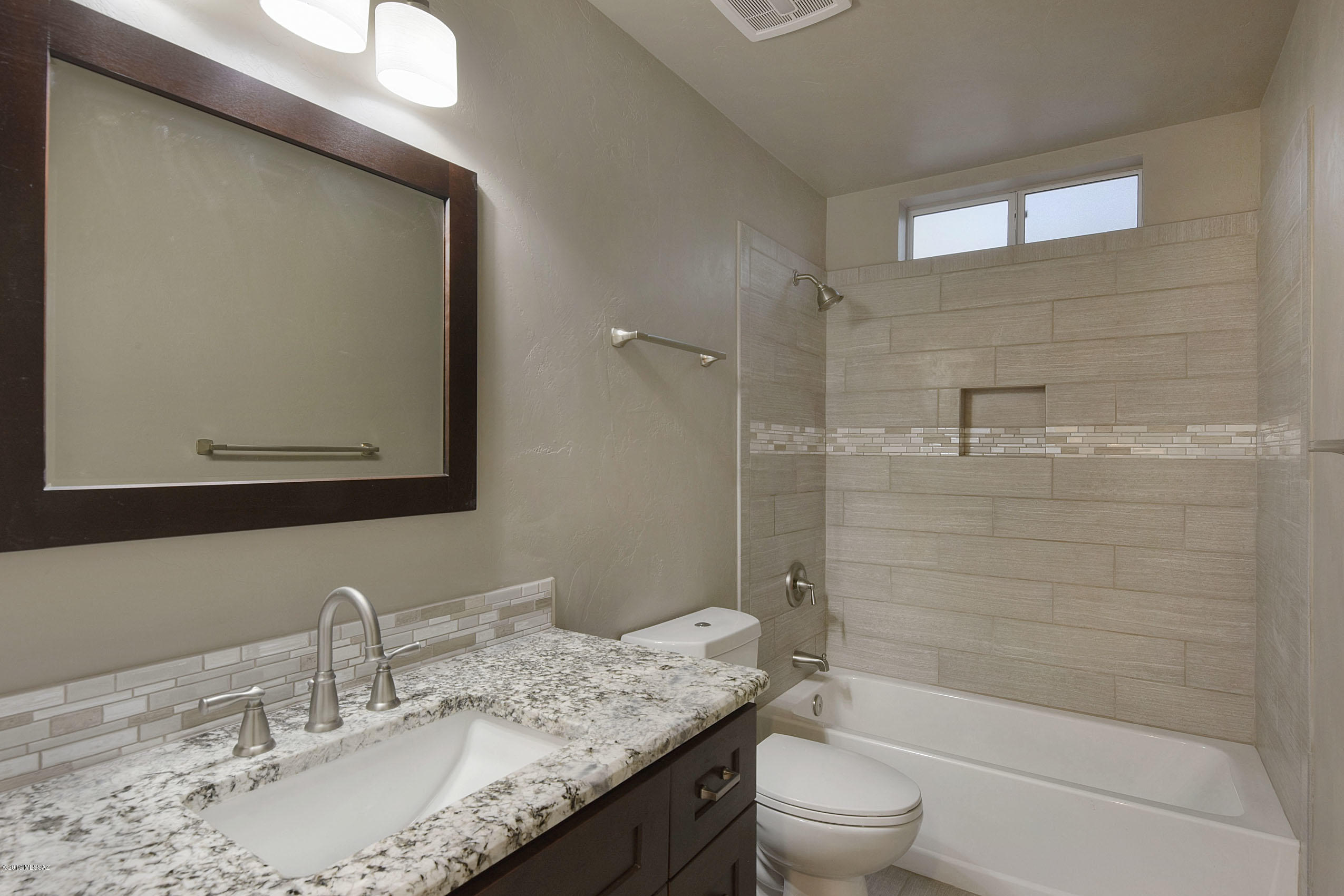 11832 N Mandarin Lane