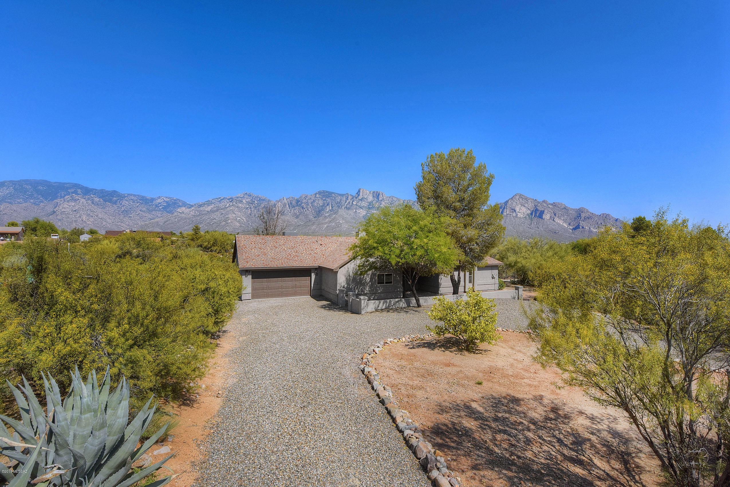 11832 N Mandarin Lane