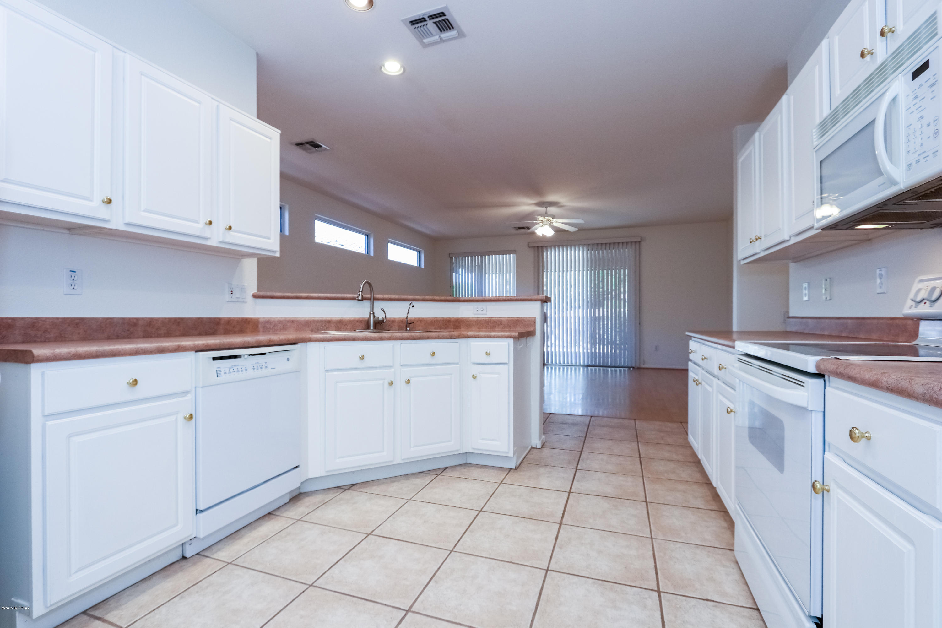 9349 N Sombrero Canyon Drive