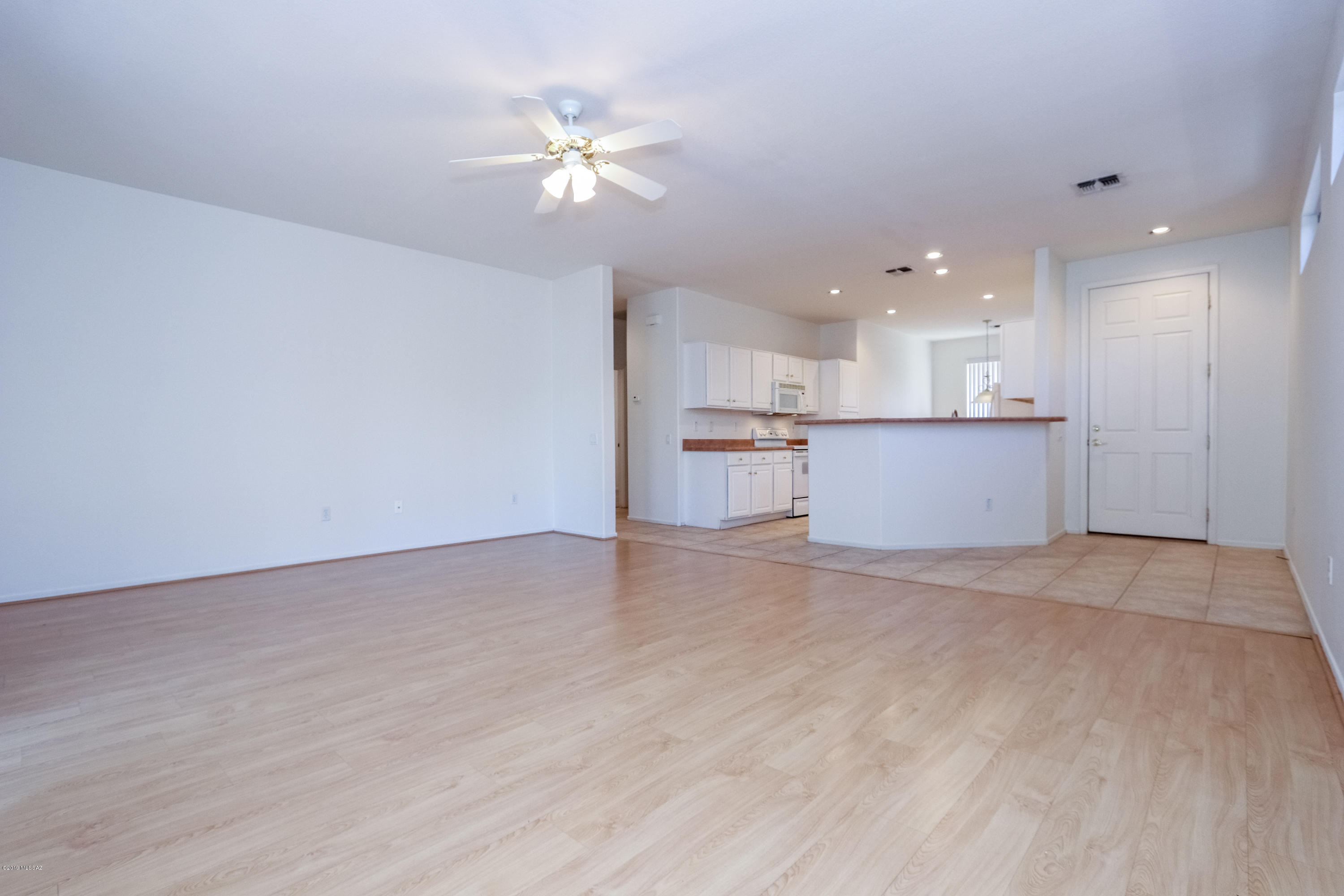 9349 N Sombrero Canyon Drive