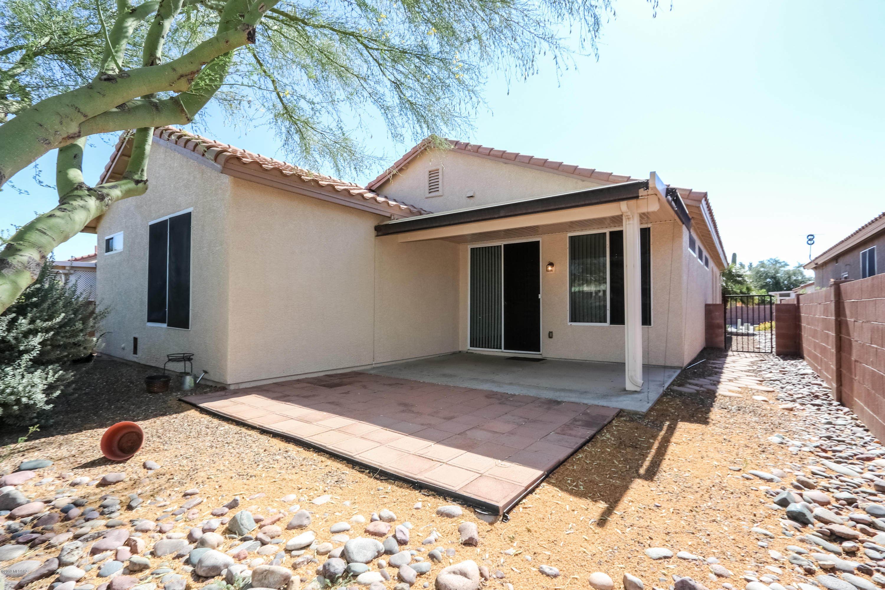 9349 N Sombrero Canyon Drive