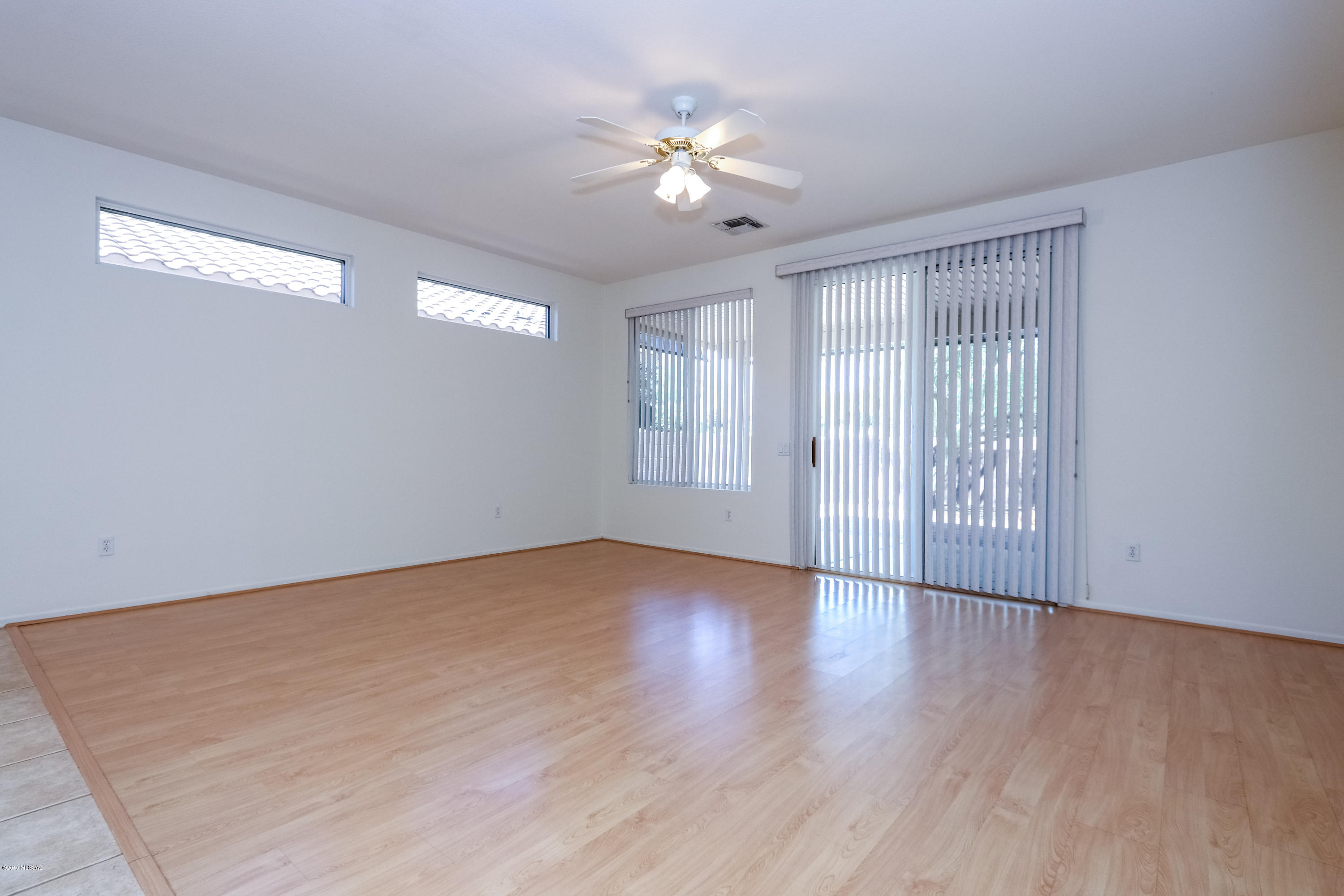 9349 N Sombrero Canyon Drive