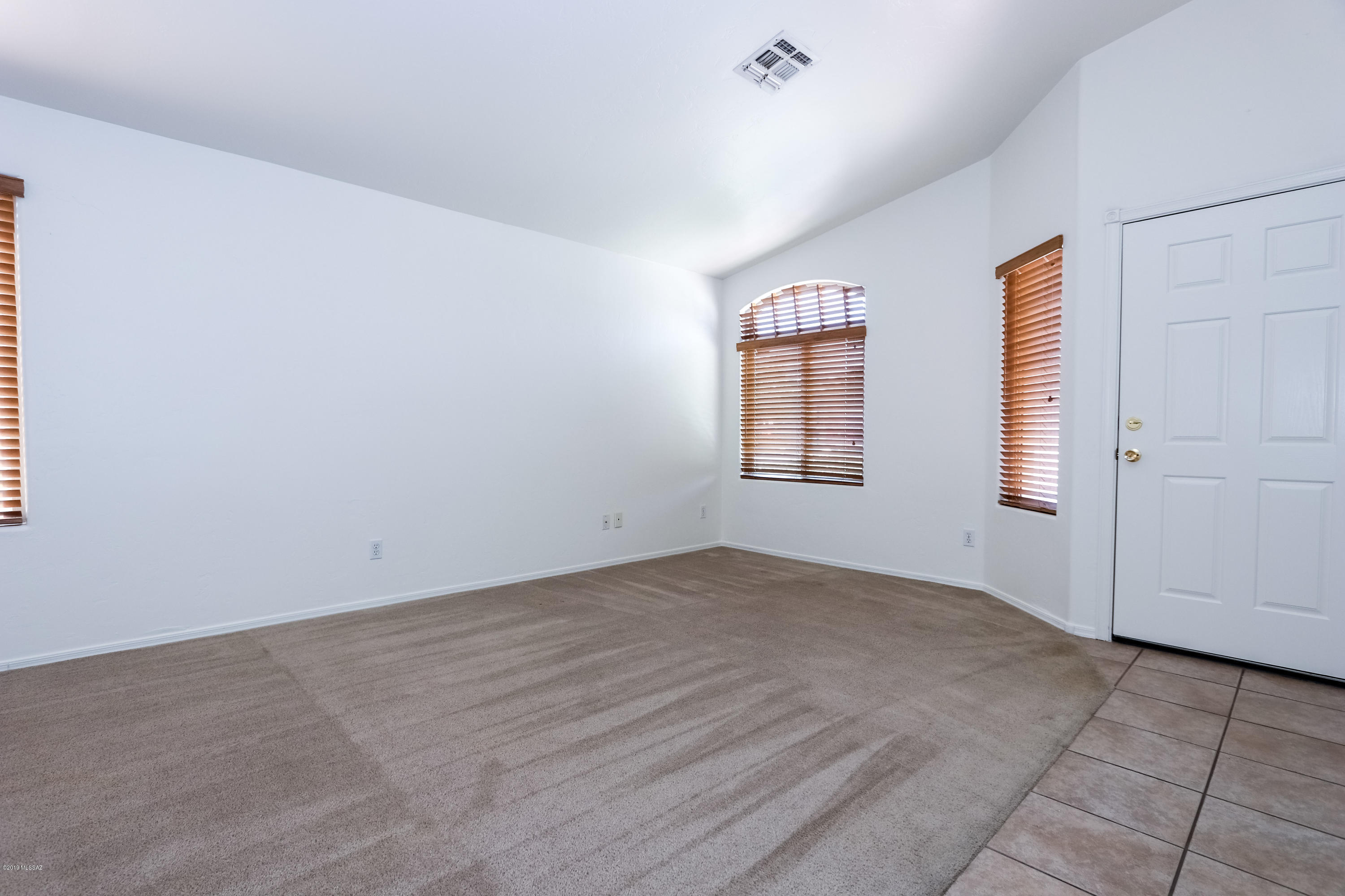 494 W Tara Danette Drive