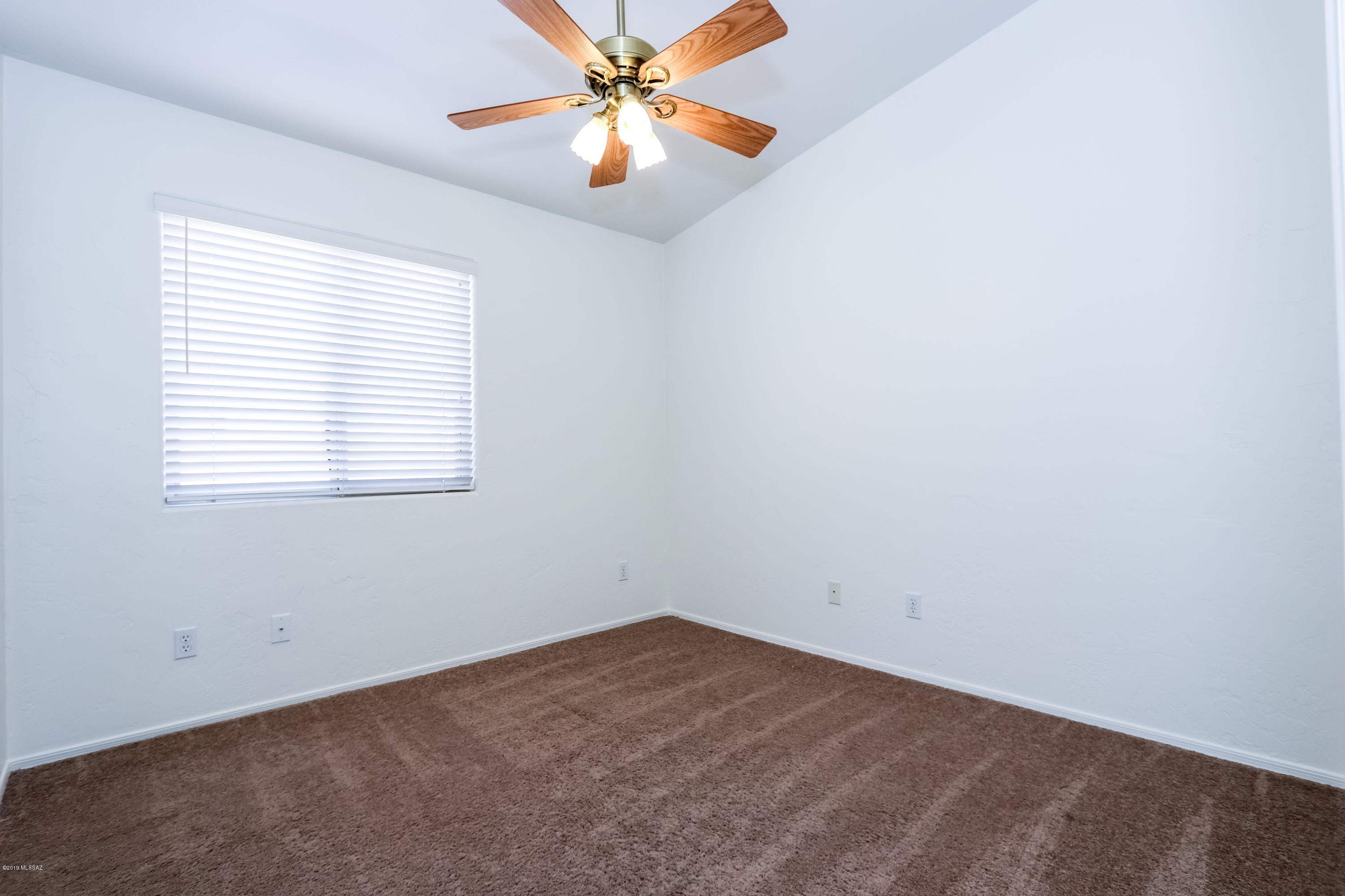 494 W Tara Danette Drive