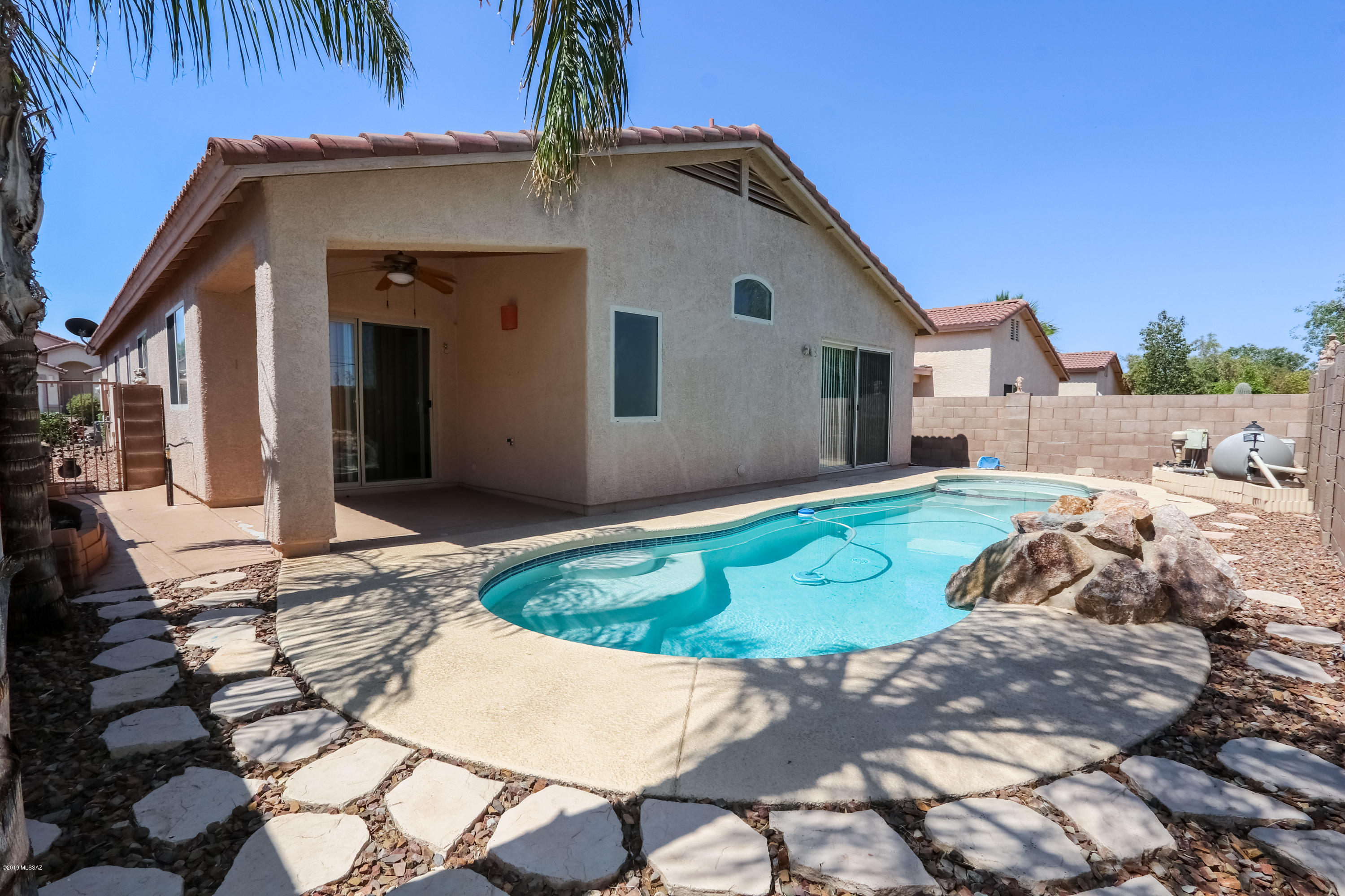 494 W Tara Danette Drive