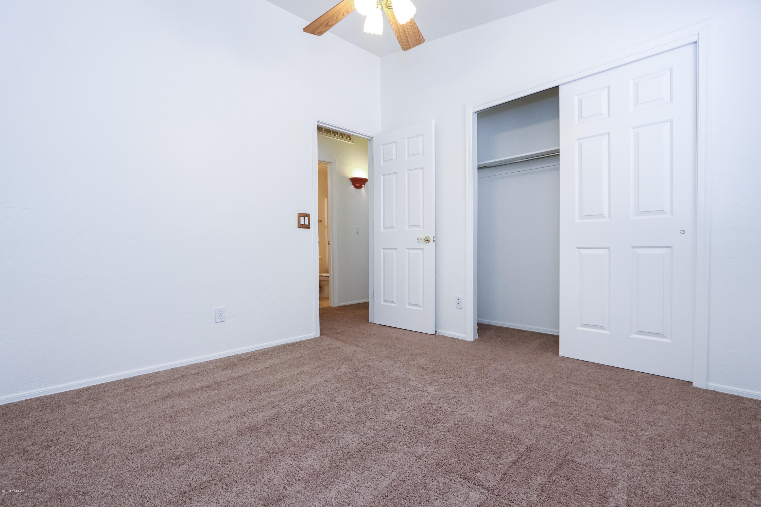 494 W Tara Danette Drive