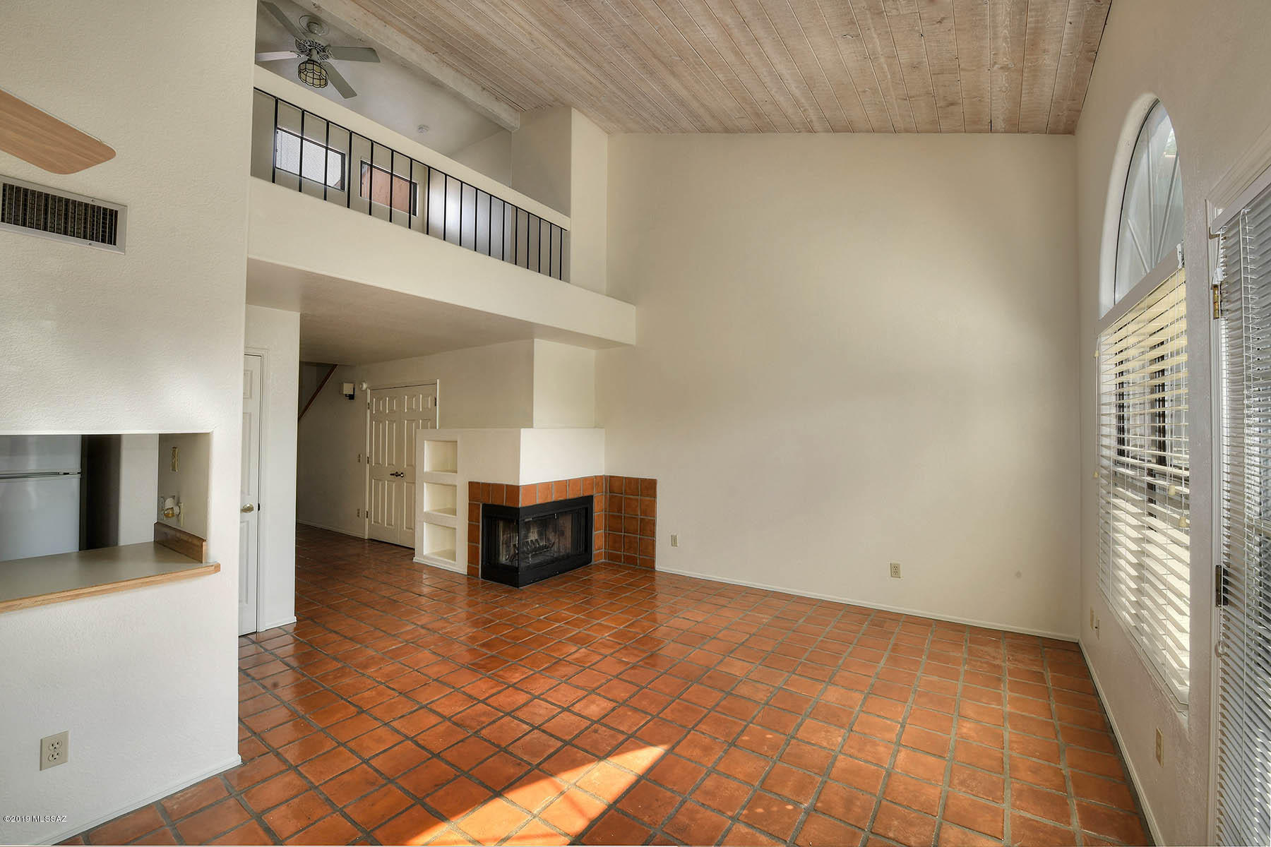 5353 N Paseo De La Terraza