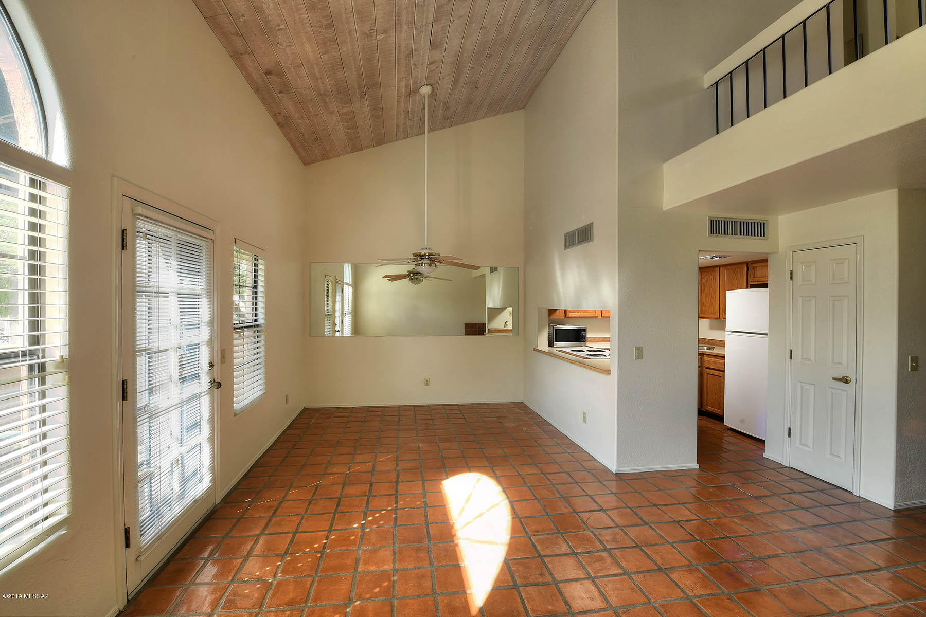 5353 N Paseo De La Terraza